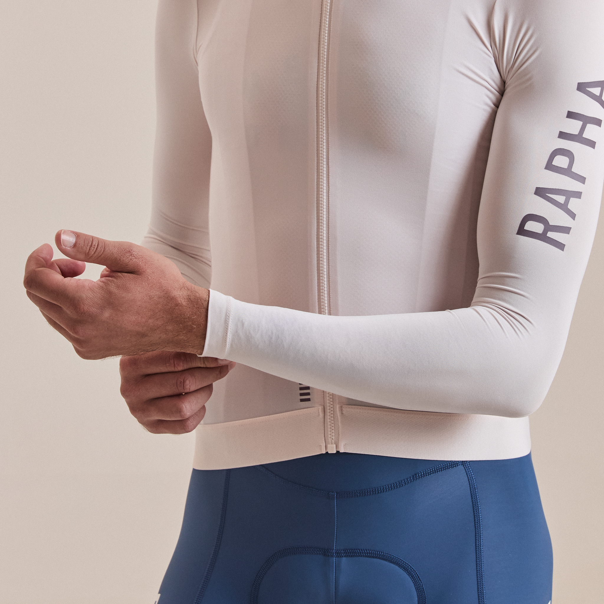 メンズ プロチーム ロングスリーブ ライトウェイト ジャージ III | Rapha