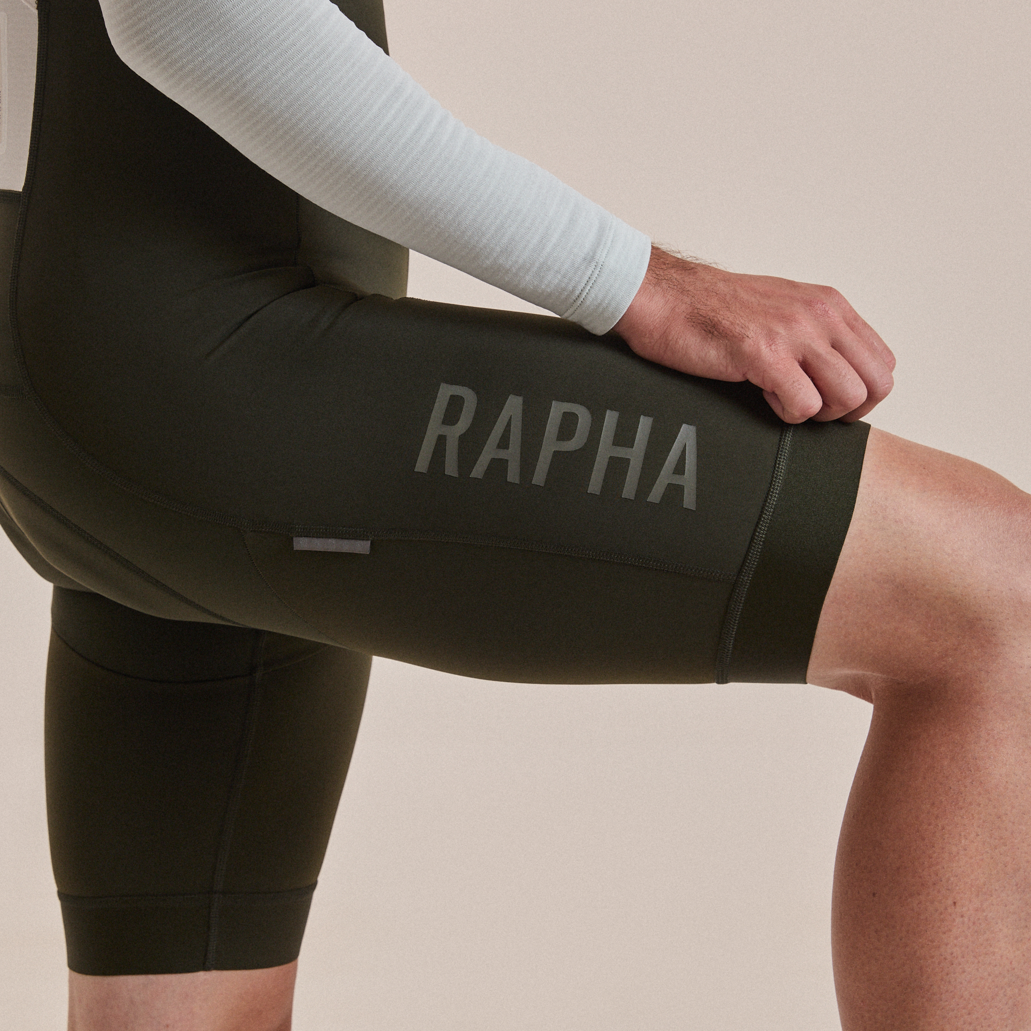 Rapha PRO TEAM サーマル　ビブショーツ 裏起毛 サイズM メンズ プロチーム サーマル ビブショーツ - ロング | Rapha
