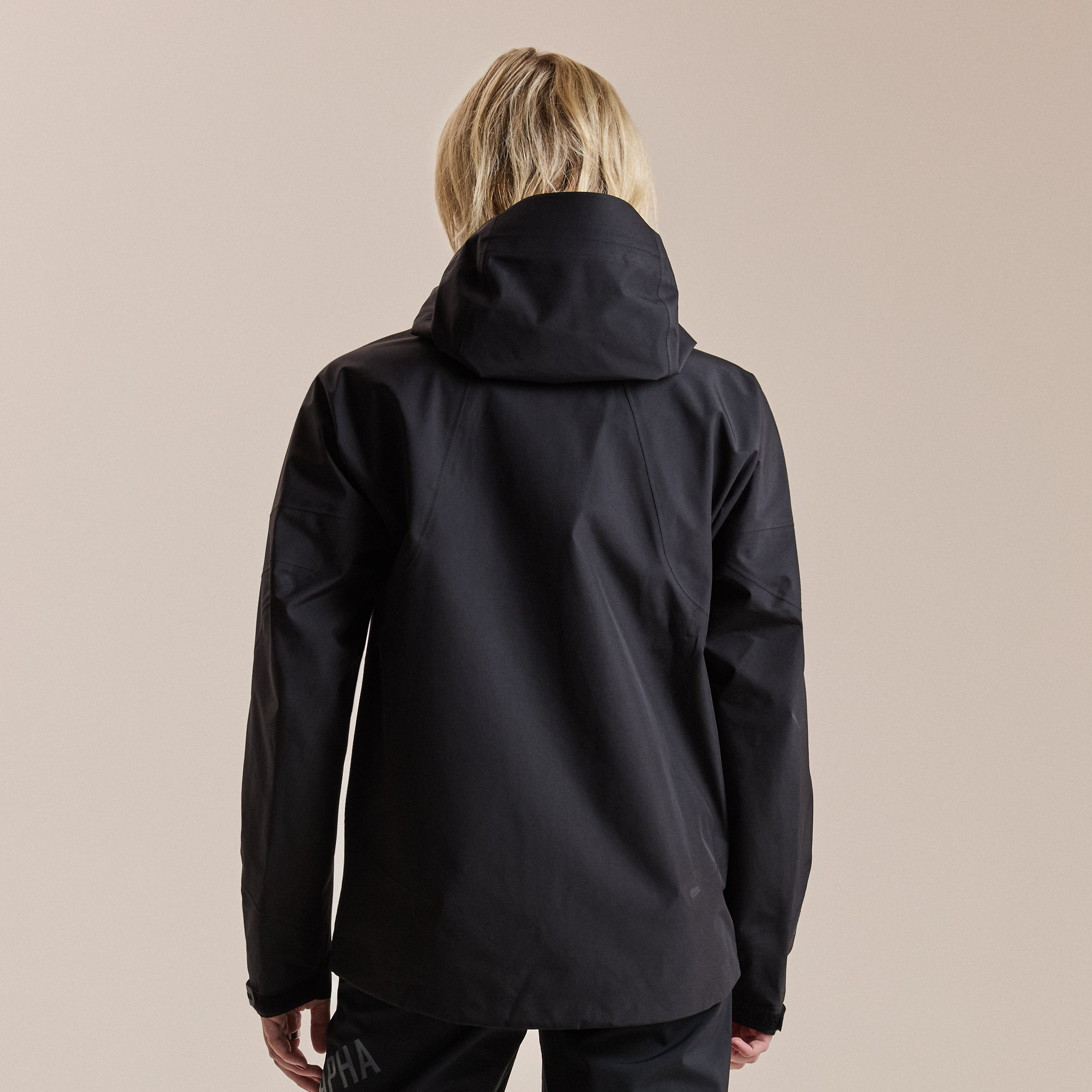 AHA03XX_BBA_Womens-Trail-Gore-
