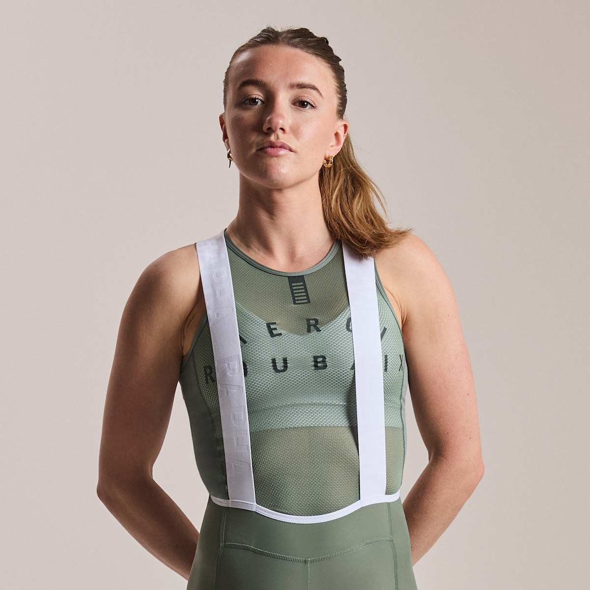 ウィメンズ プロチーム スリーブレス レース ベースレイヤー | Rapha