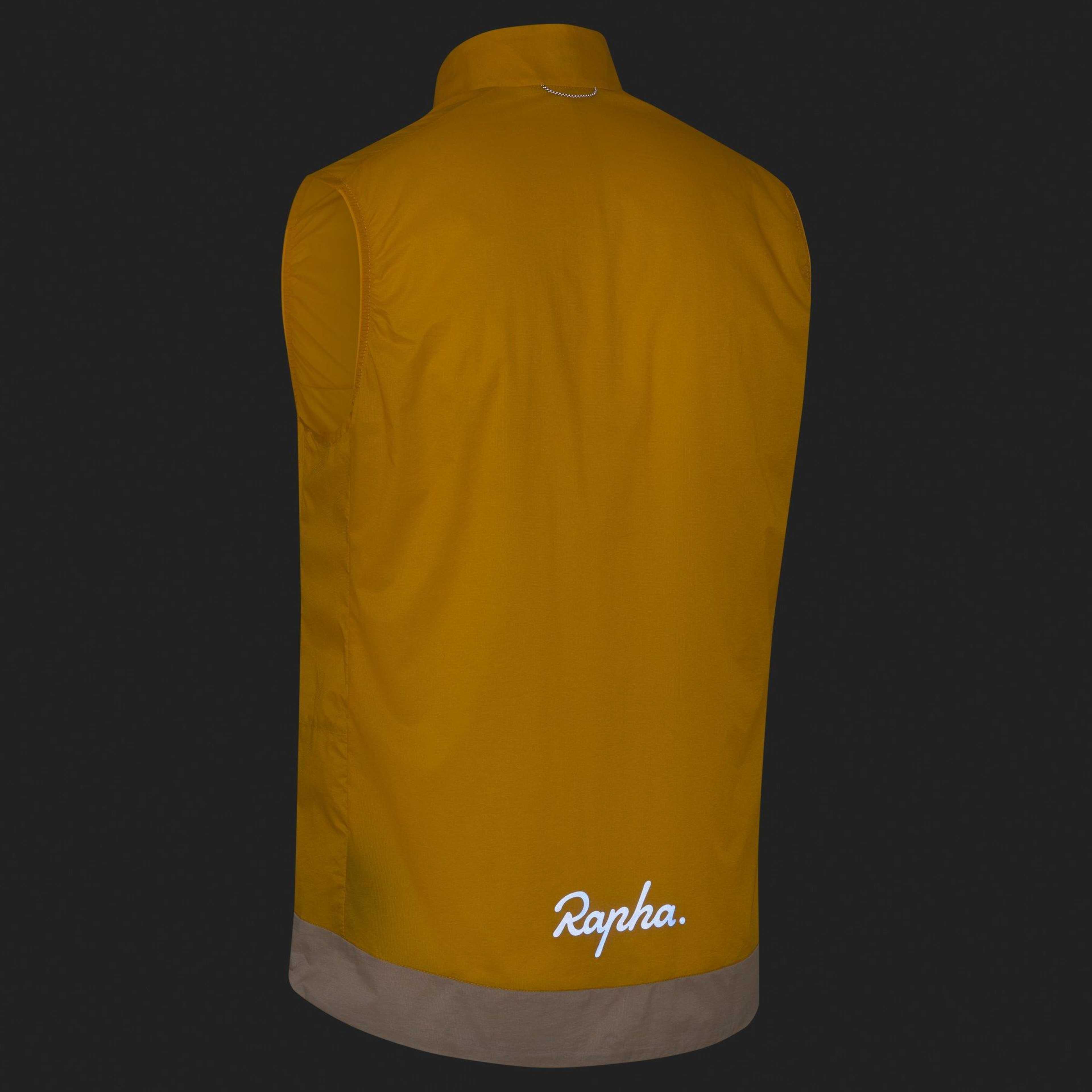 ウェア Rapha MEN'S EXPLORE LIGHTWEIGHT GILET Review: Rapha Men's Explore Lightweight Gilet - BASE Magazine