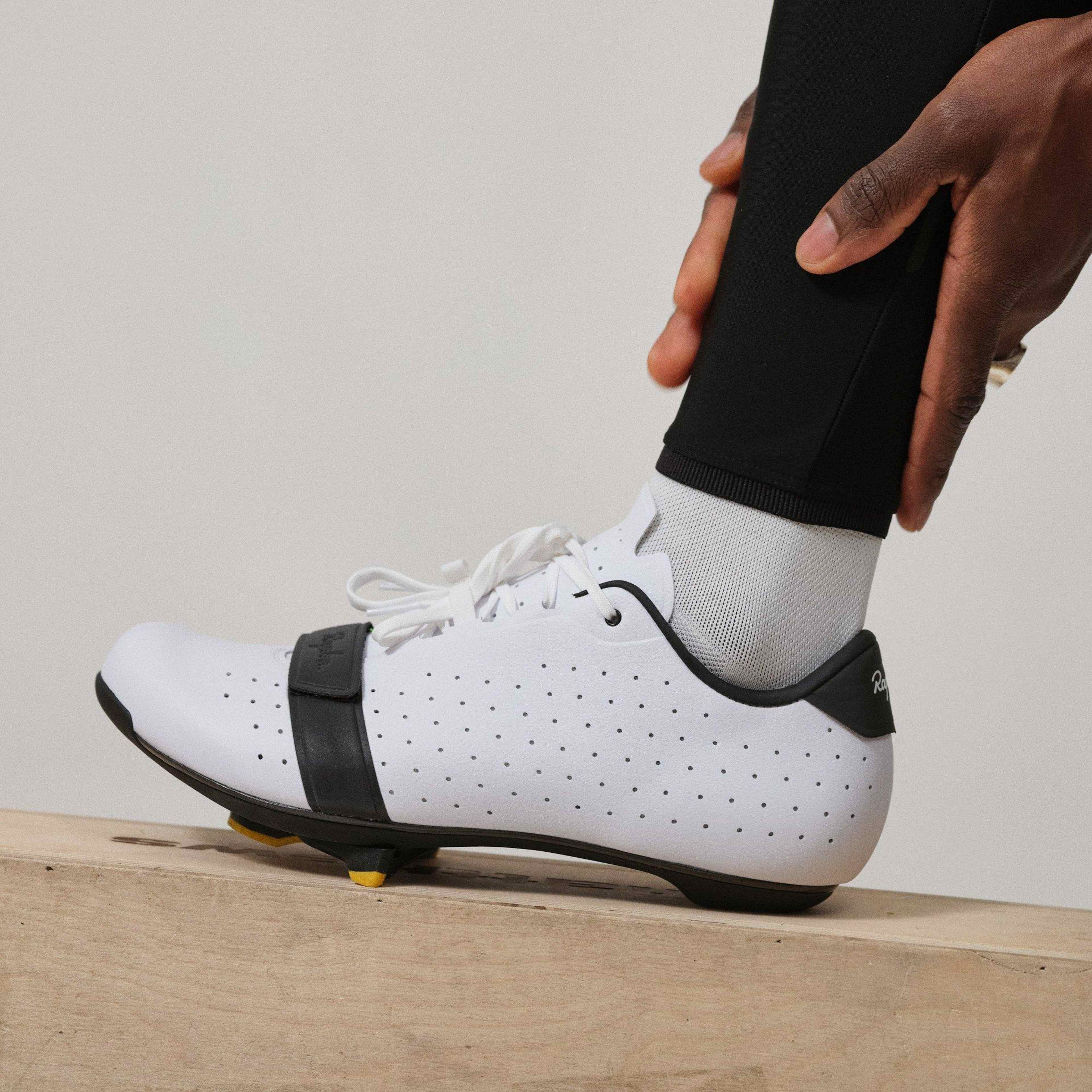 【新品未使用品】Rapha クラシックシューズ White US27.6㎝ Classic Shoes | Rapha