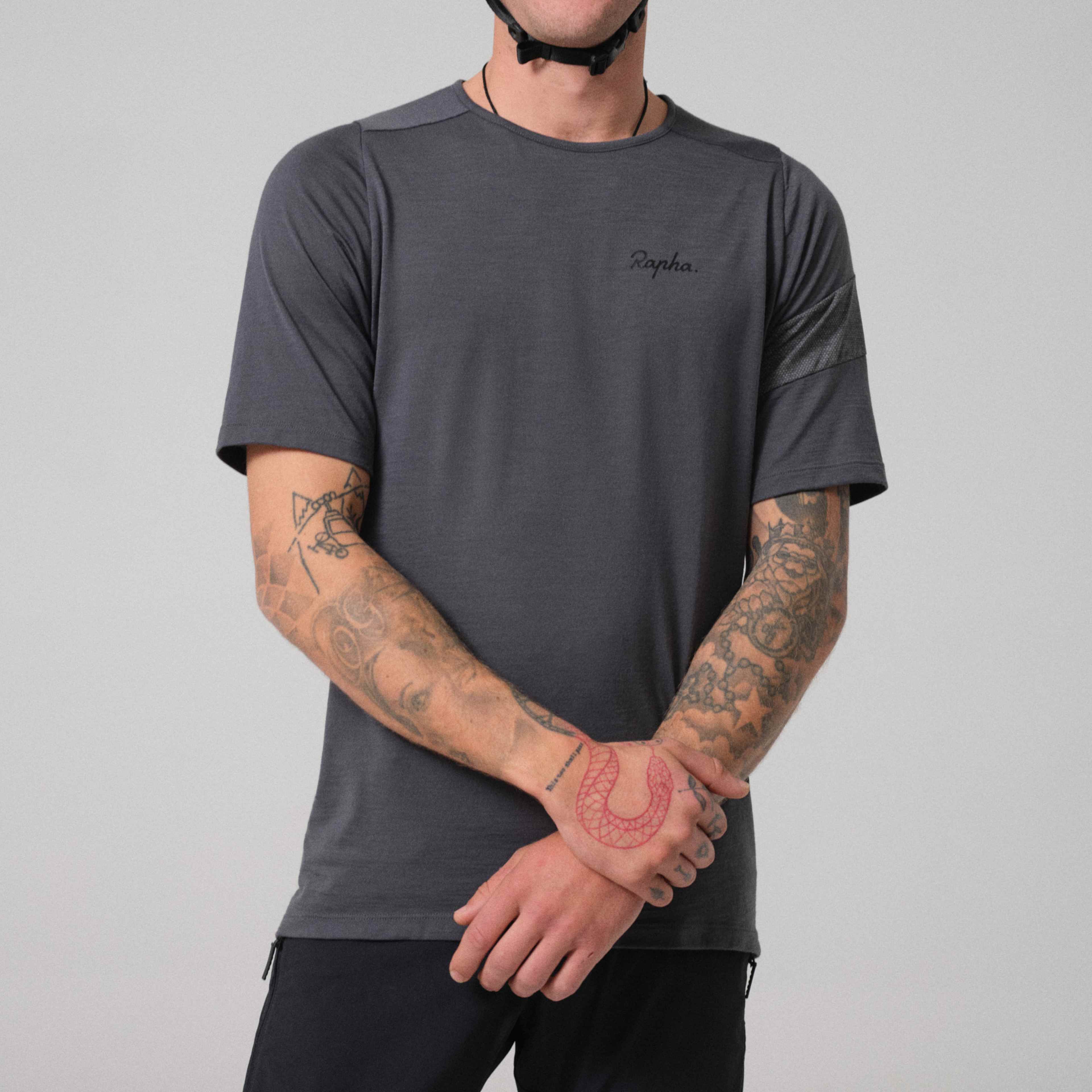 AGV01SS_APA_Trail-Merino-Short