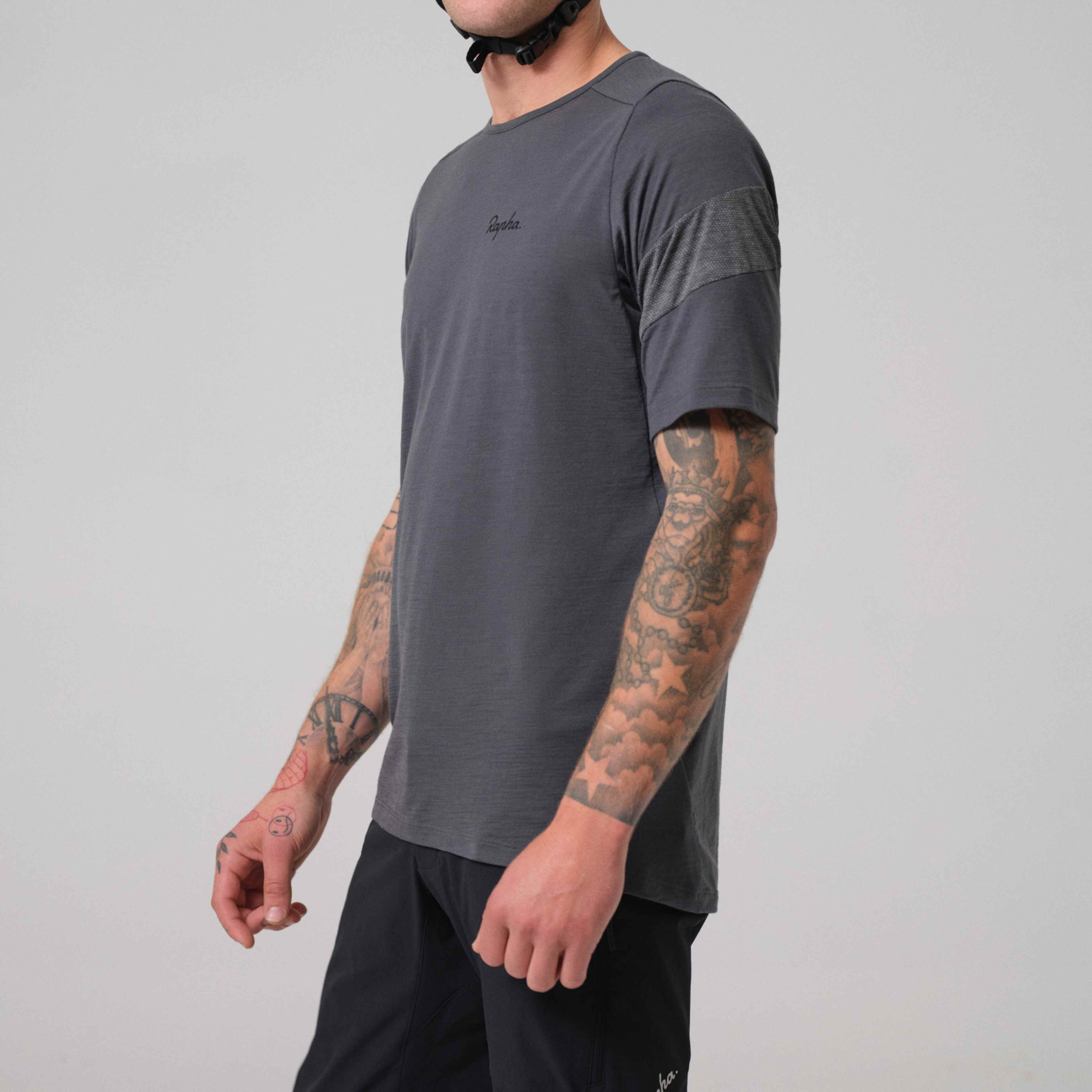 AGV01SS_APA_Trail-Merino-Short