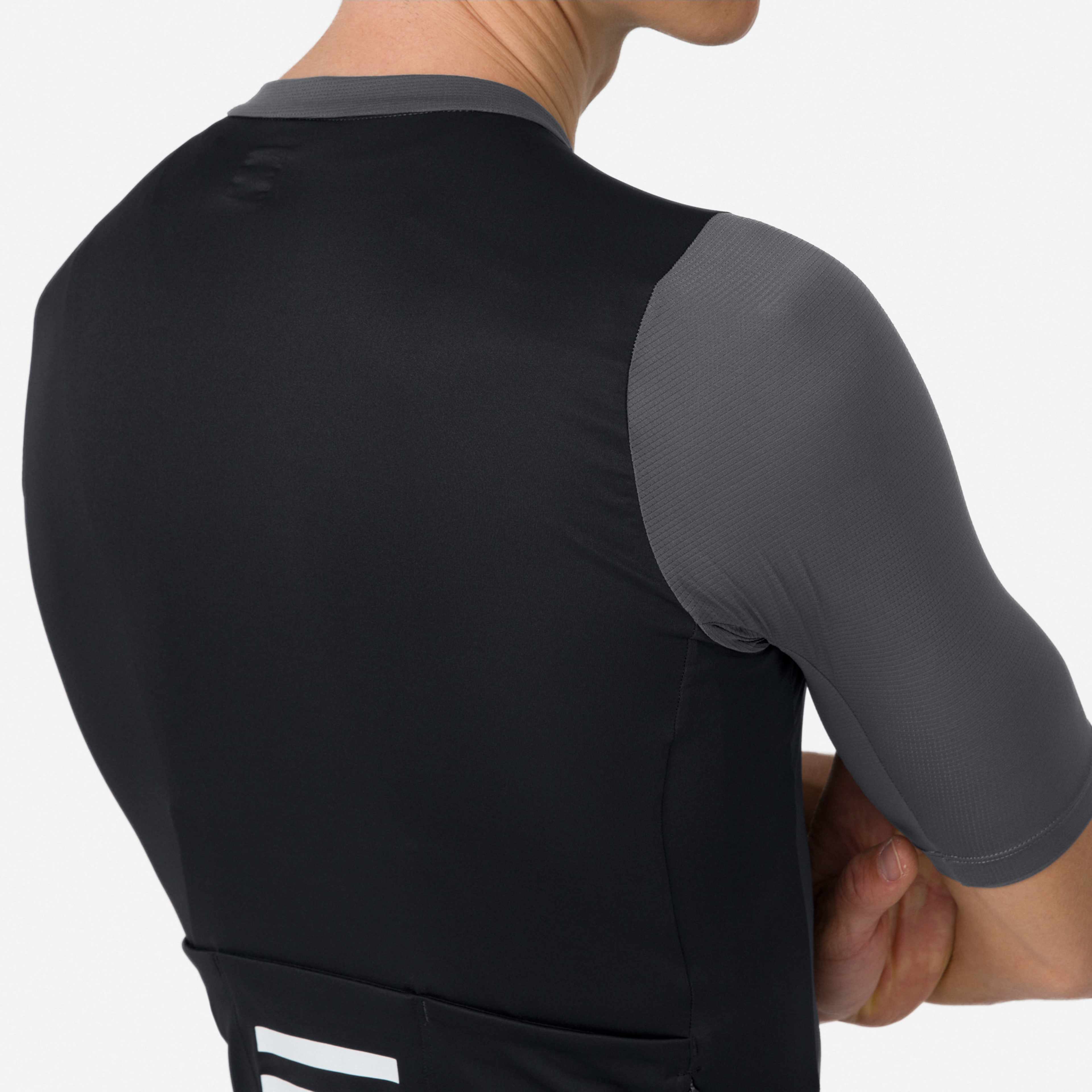BEY01XX_APA_Mens-Pro-Team-