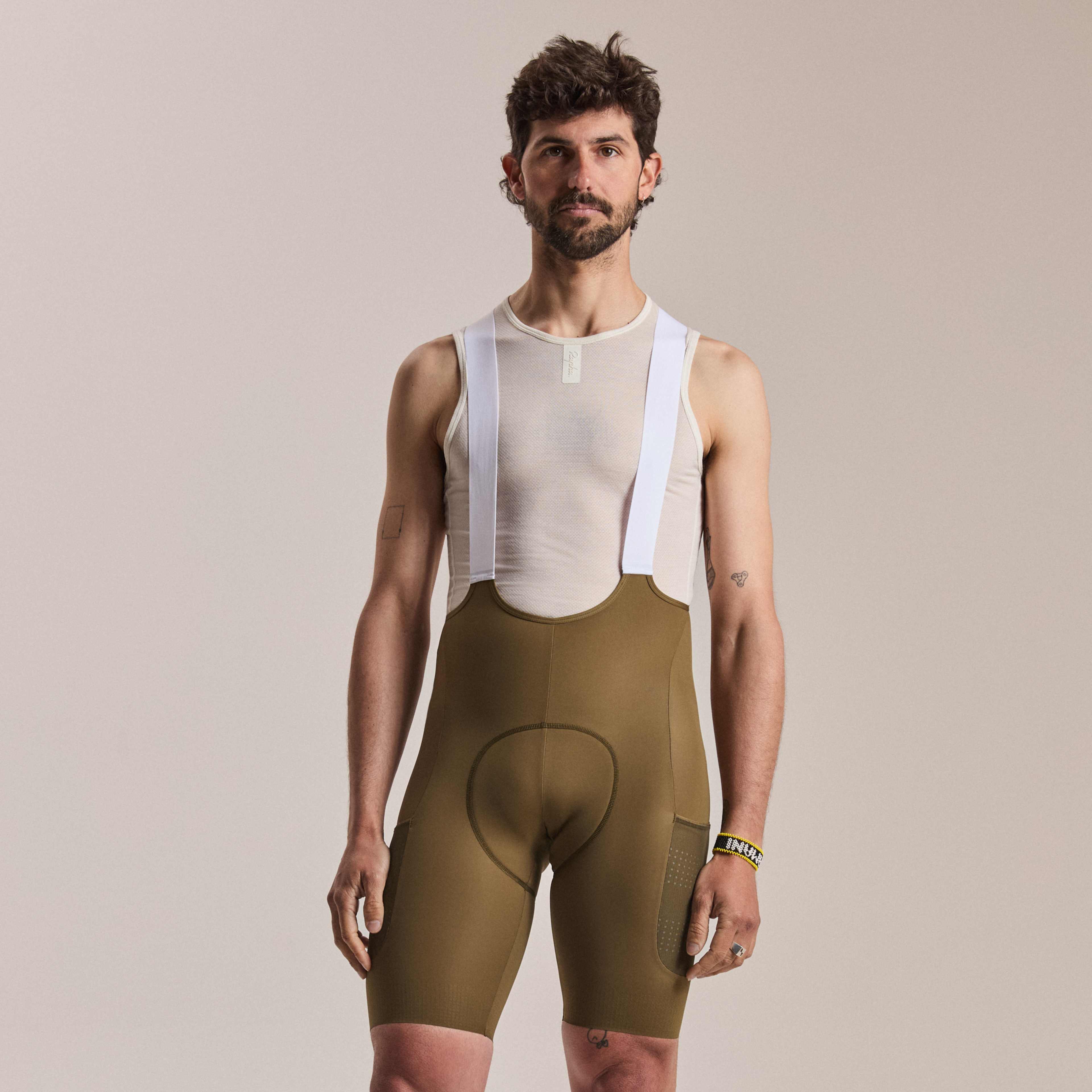 Rapha メンズ ブルベ カーゴ ビブショーツ ラファ「カーゴビブショーツ」レビュー。ポケットがある便利さ ウェア
