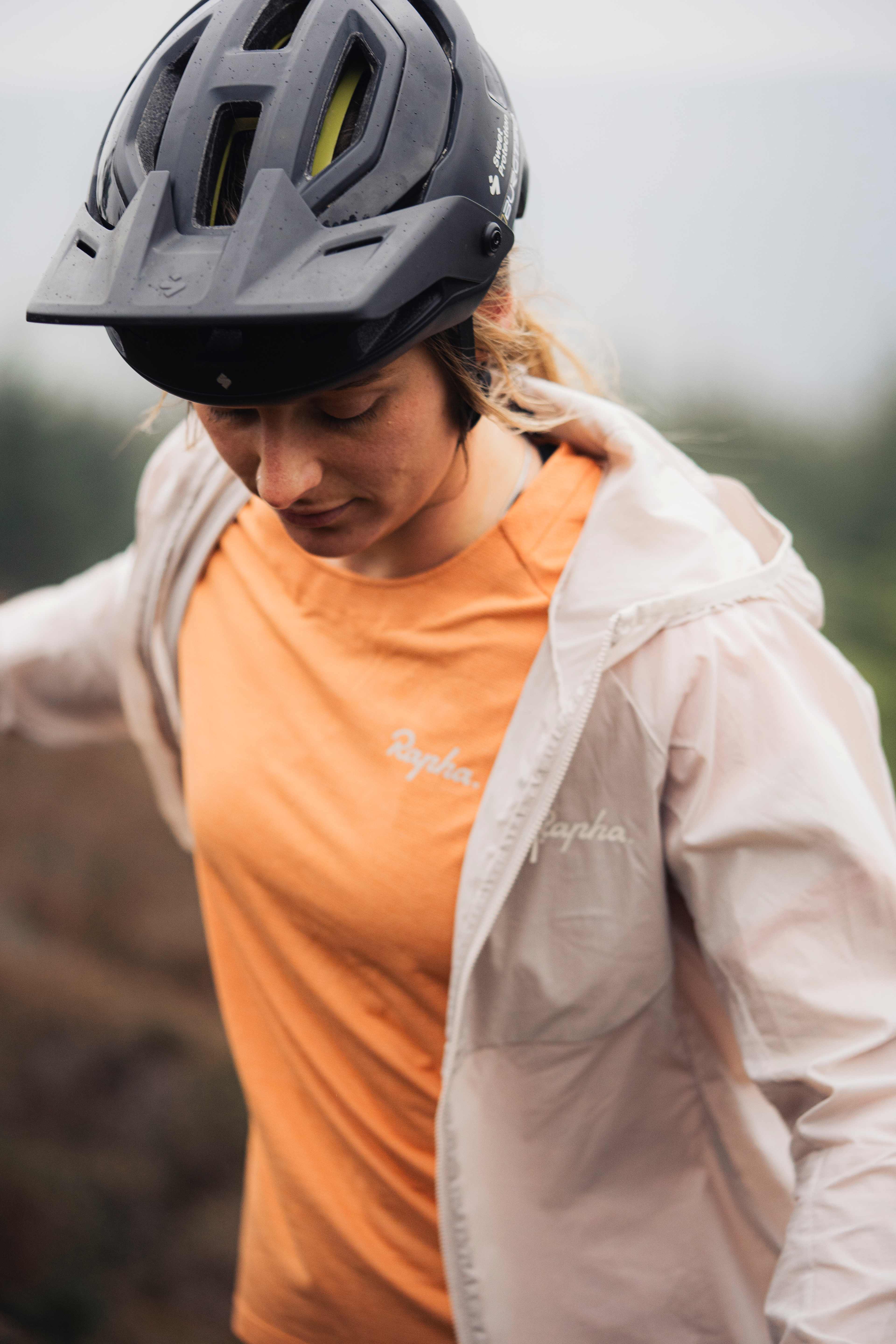 WJH01XX_Womens-Trail-