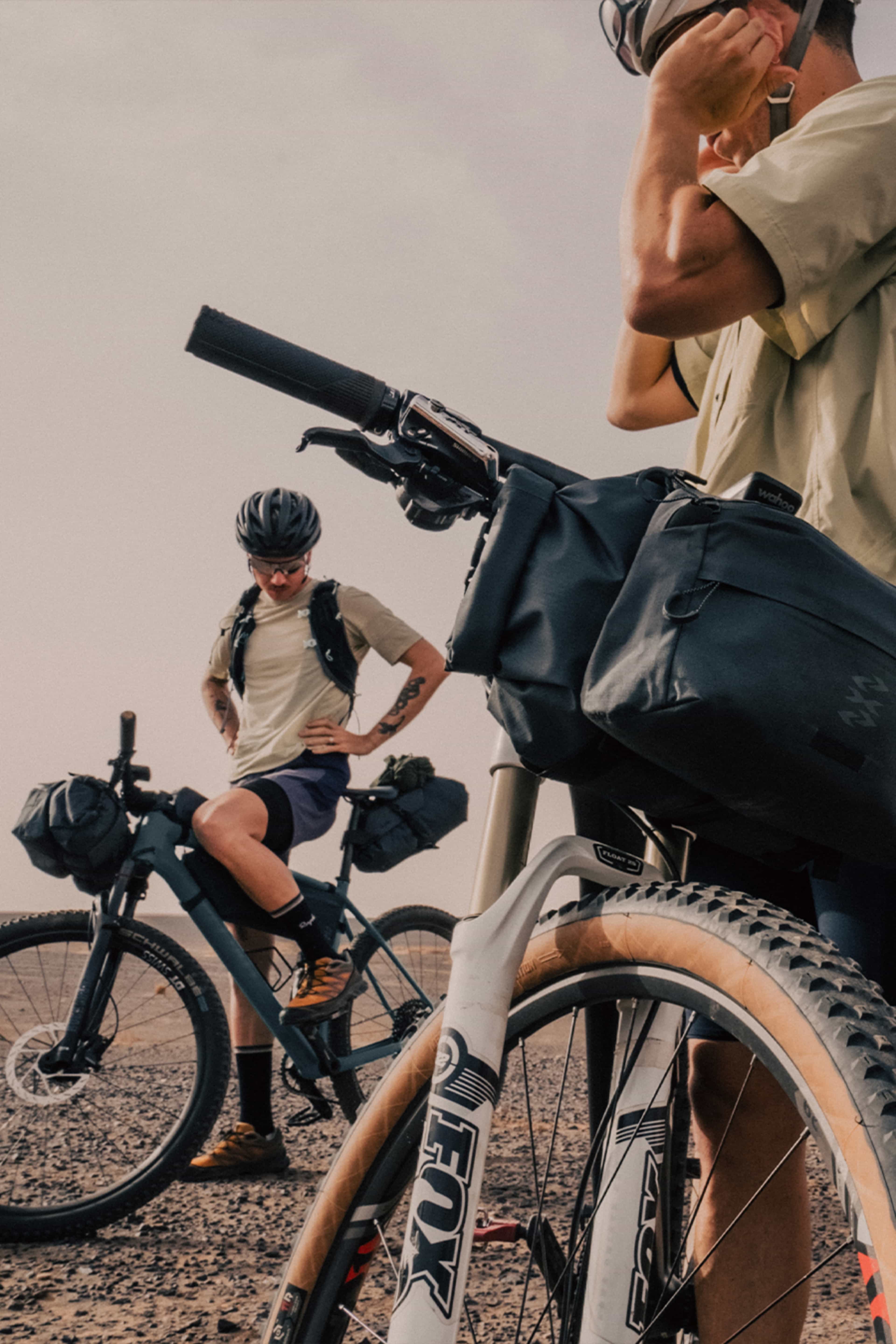 Explore Handlebar Pack | Rapha