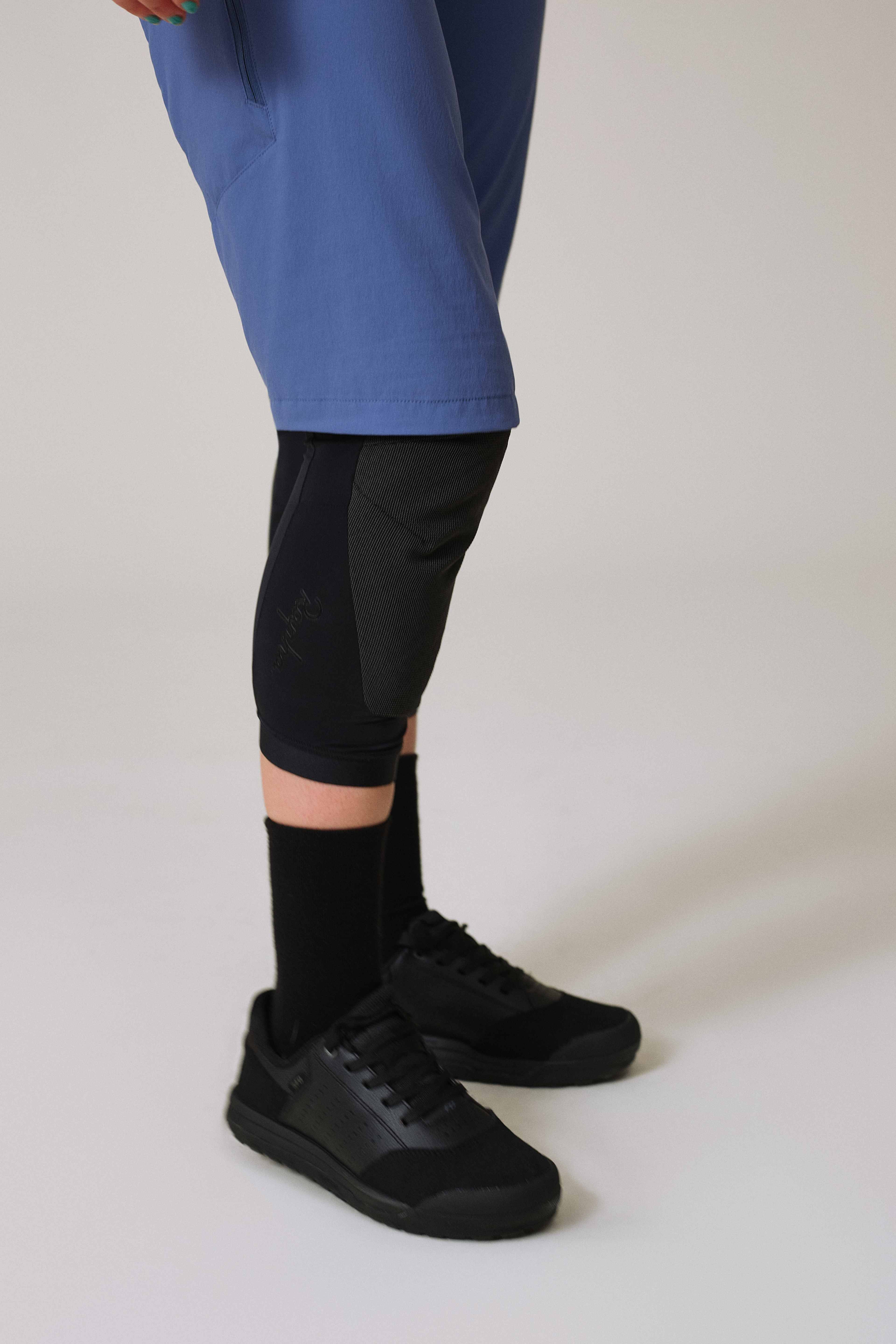 【新品未使用】 トレイルニーパッド ブラック Rapha Trail Knee Pads | Rapha