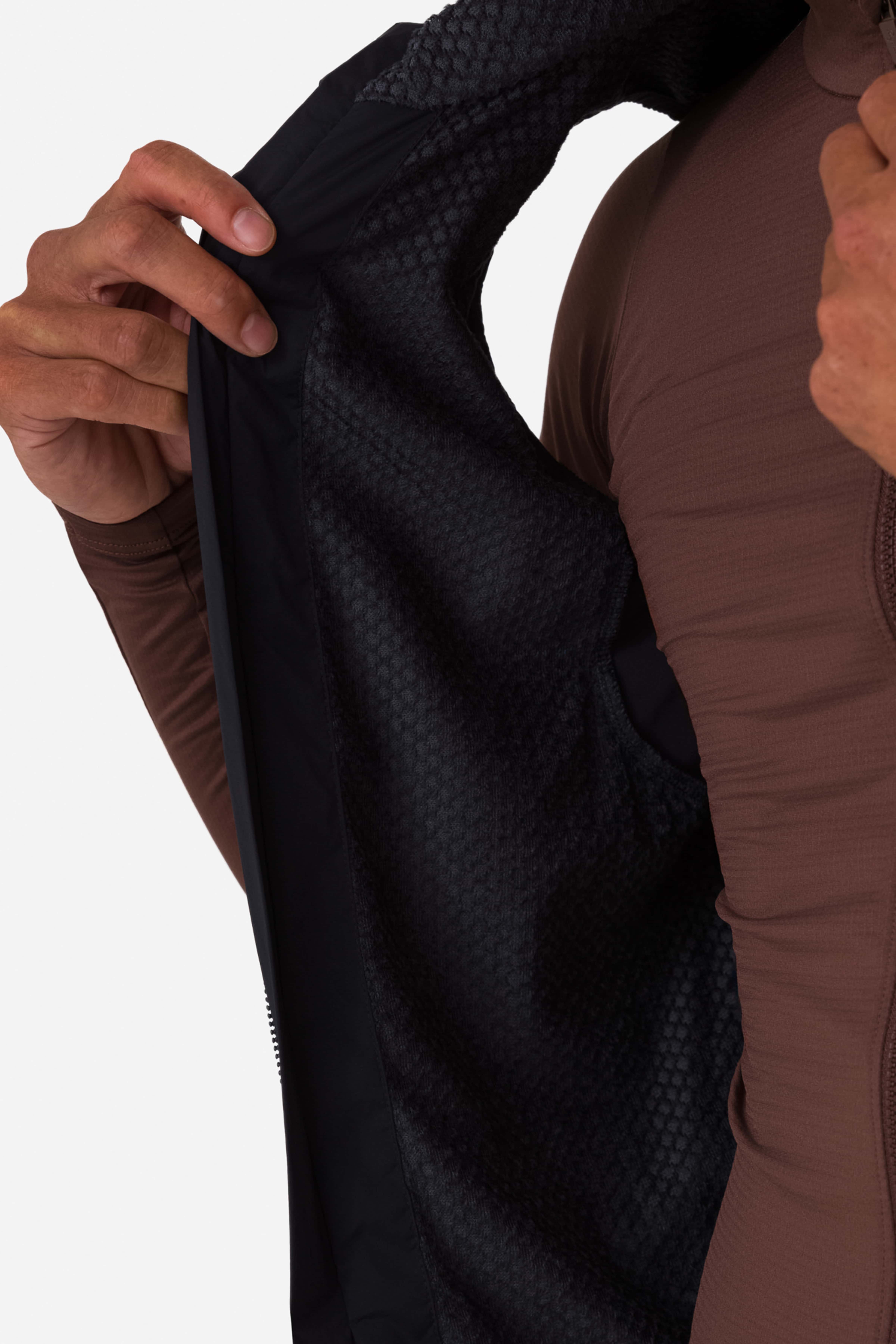 RAPHA proteam insulatedジレM Men's Pro Team Insulated Gilet | Rapha