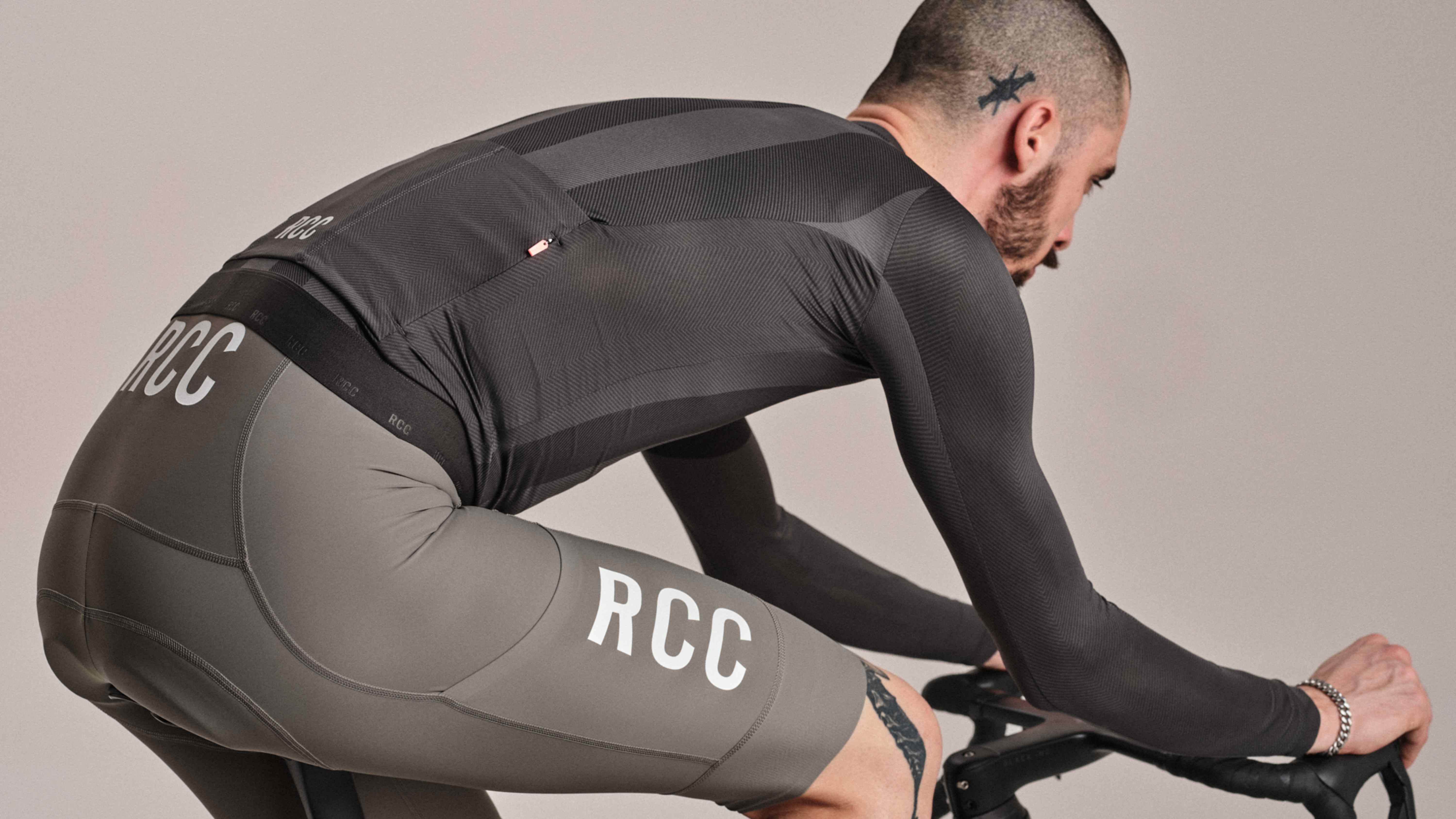Rapha｜RCC｜メンズ｜プロチーム ジャージ｜XXL メンズ RCC プロチーム ロングスリーブ ライトウェイト ジャージ | Rapha