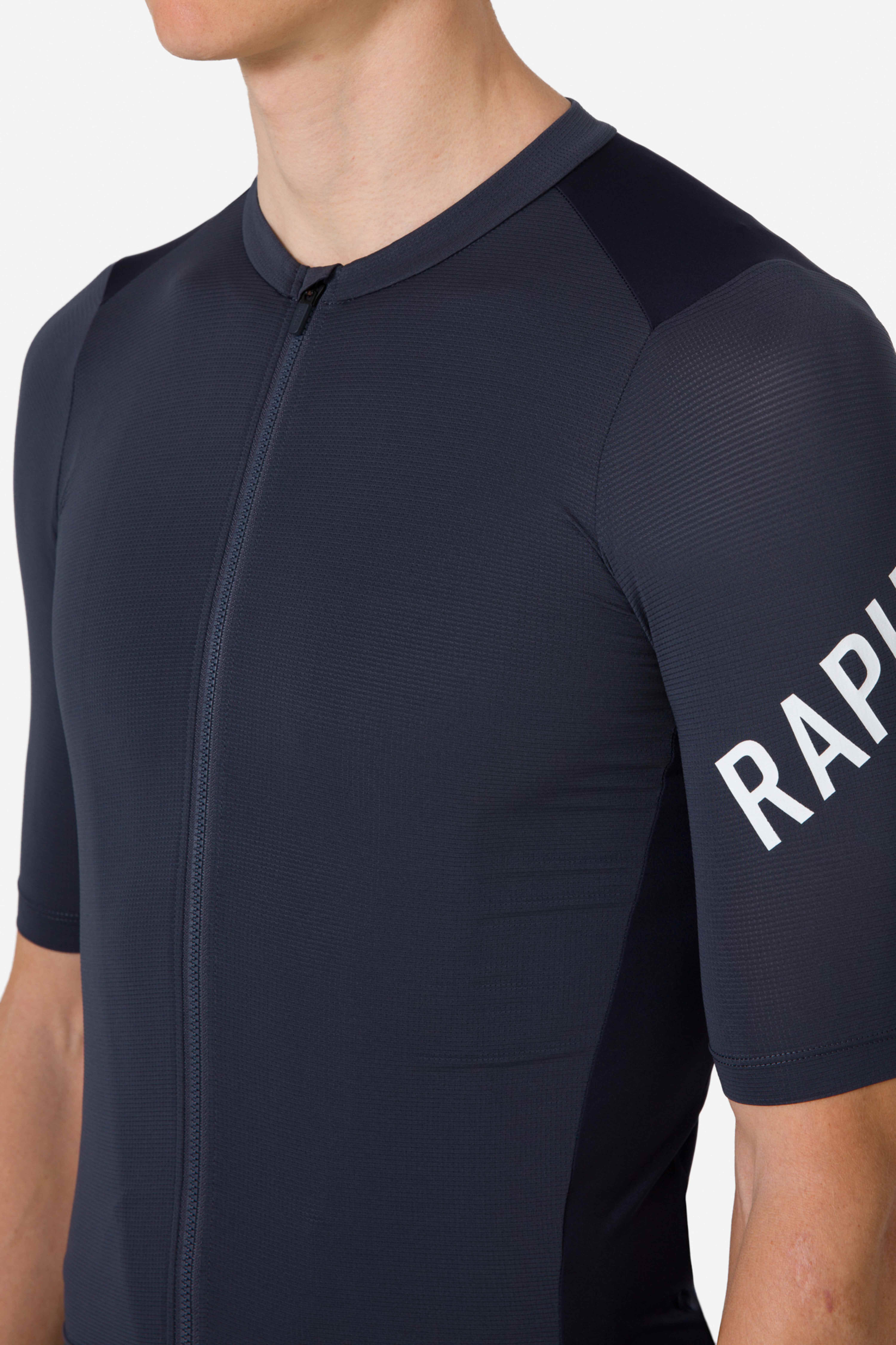 BEY01XX_Mens-Pro-Team-Training