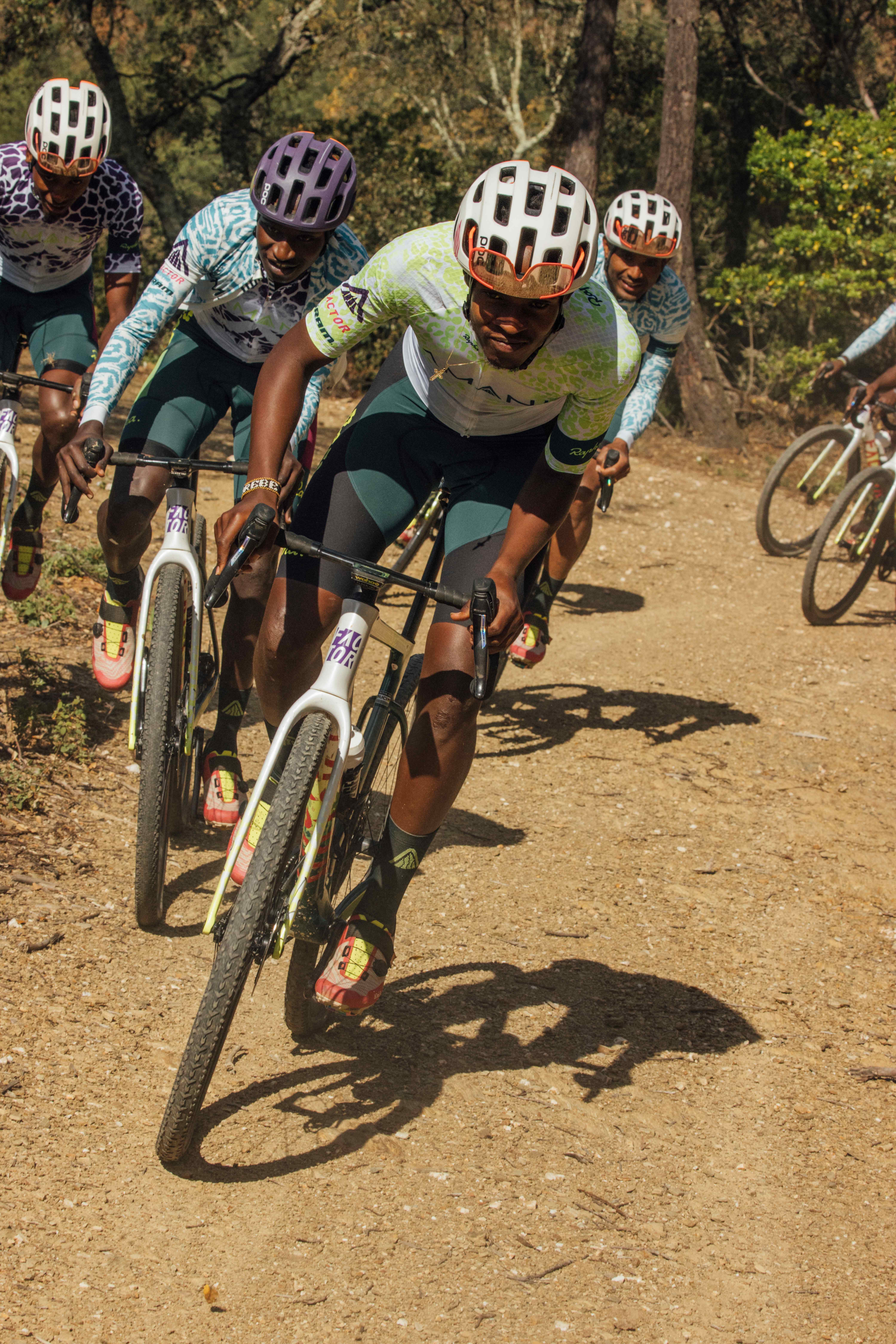 BQC01XX_AMANI-mens-pro-team-