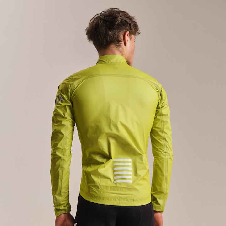 メンズ プロチーム GORE-TEX ライトウェイト レイン ジャケット | Rapha メンズ プロチーム GORE-TEX ライトウェイト レイン ジャケット | Rapha