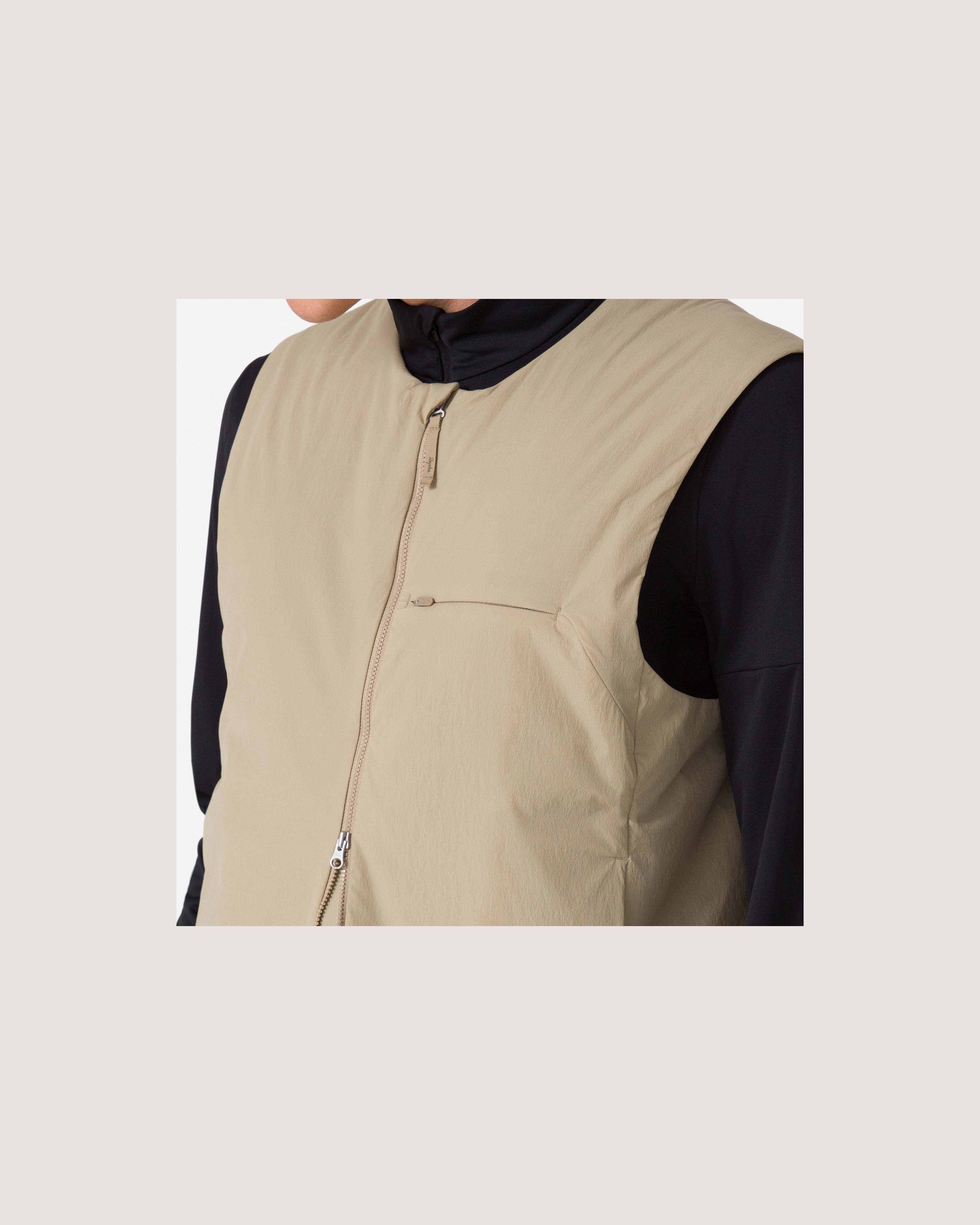 メンズ インサレーテッド ベスト | Rapha