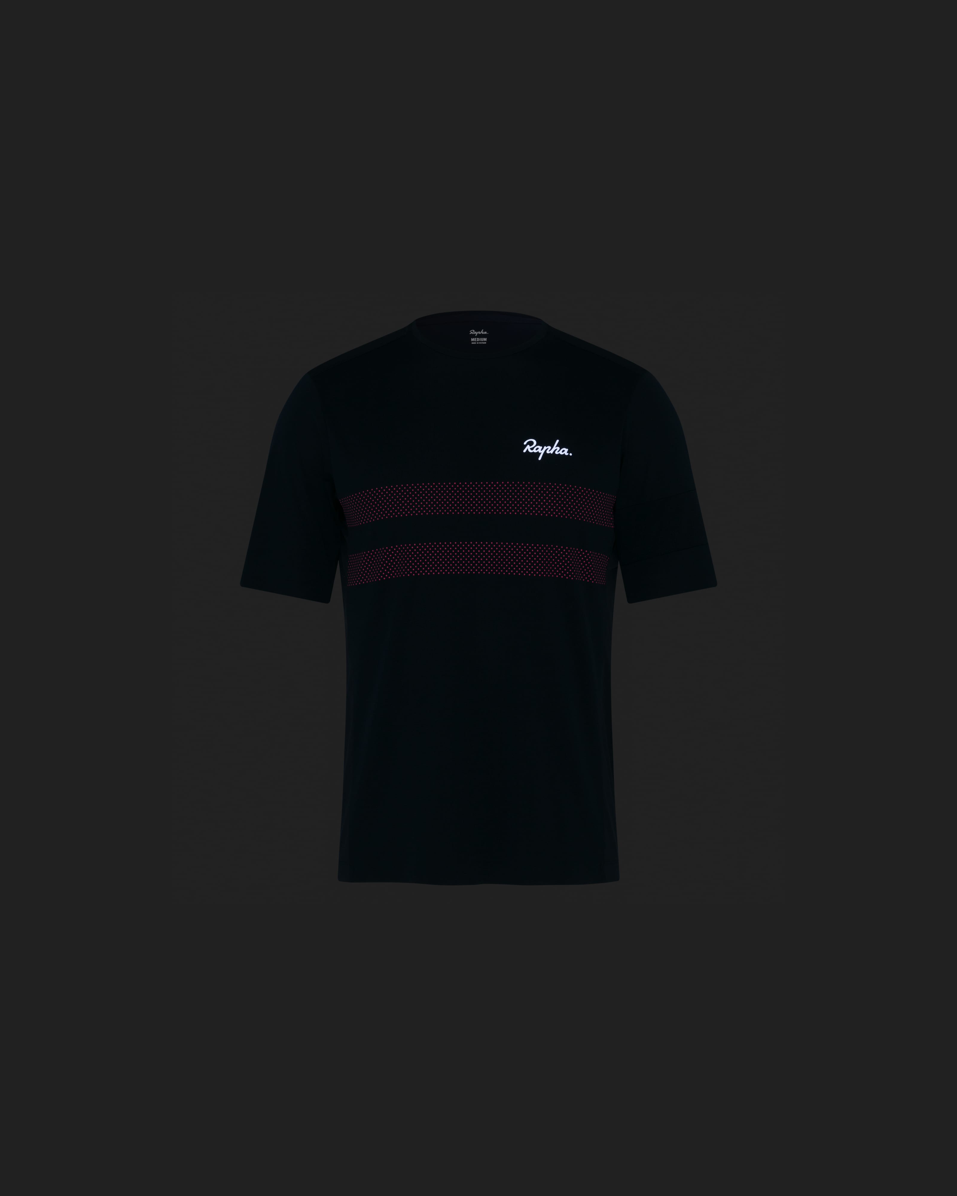BET02XX_DPW_Mens-Explore-