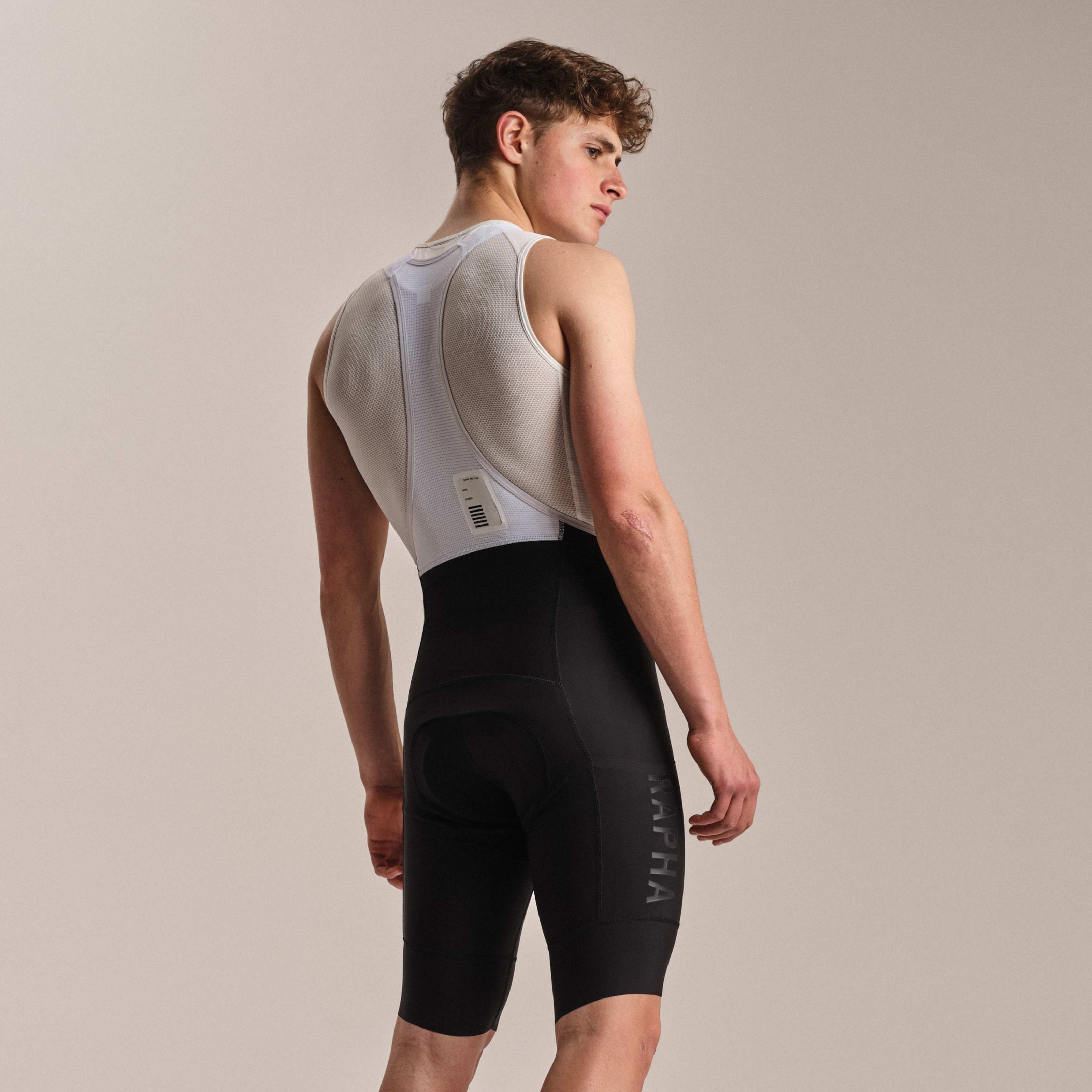 メンズ プロチーム カーゴ ビブショーツ - レギュラー | Rapha