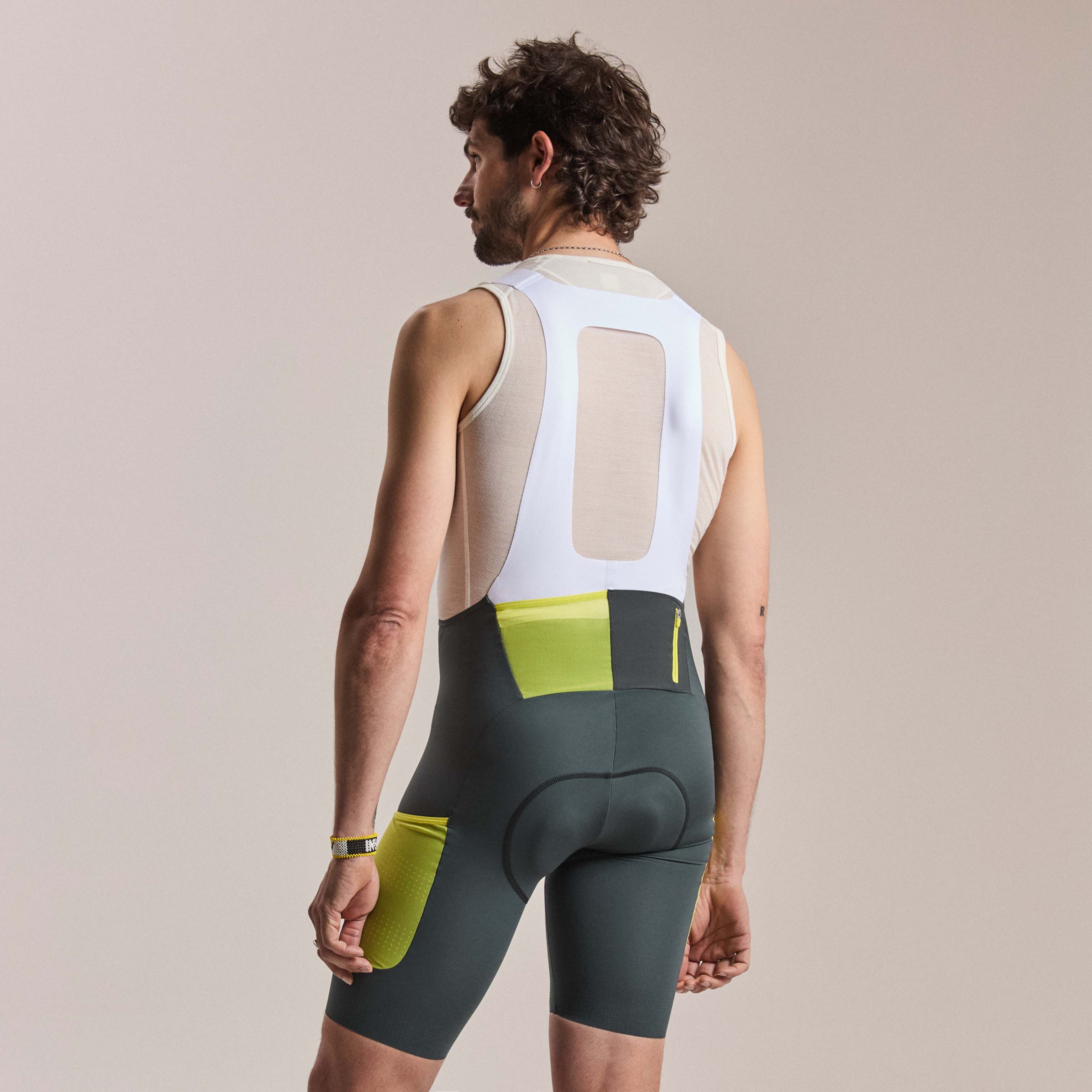  ビブショーツ メンズ ブルベ カーゴ ビブ ショーツ III | Rapha