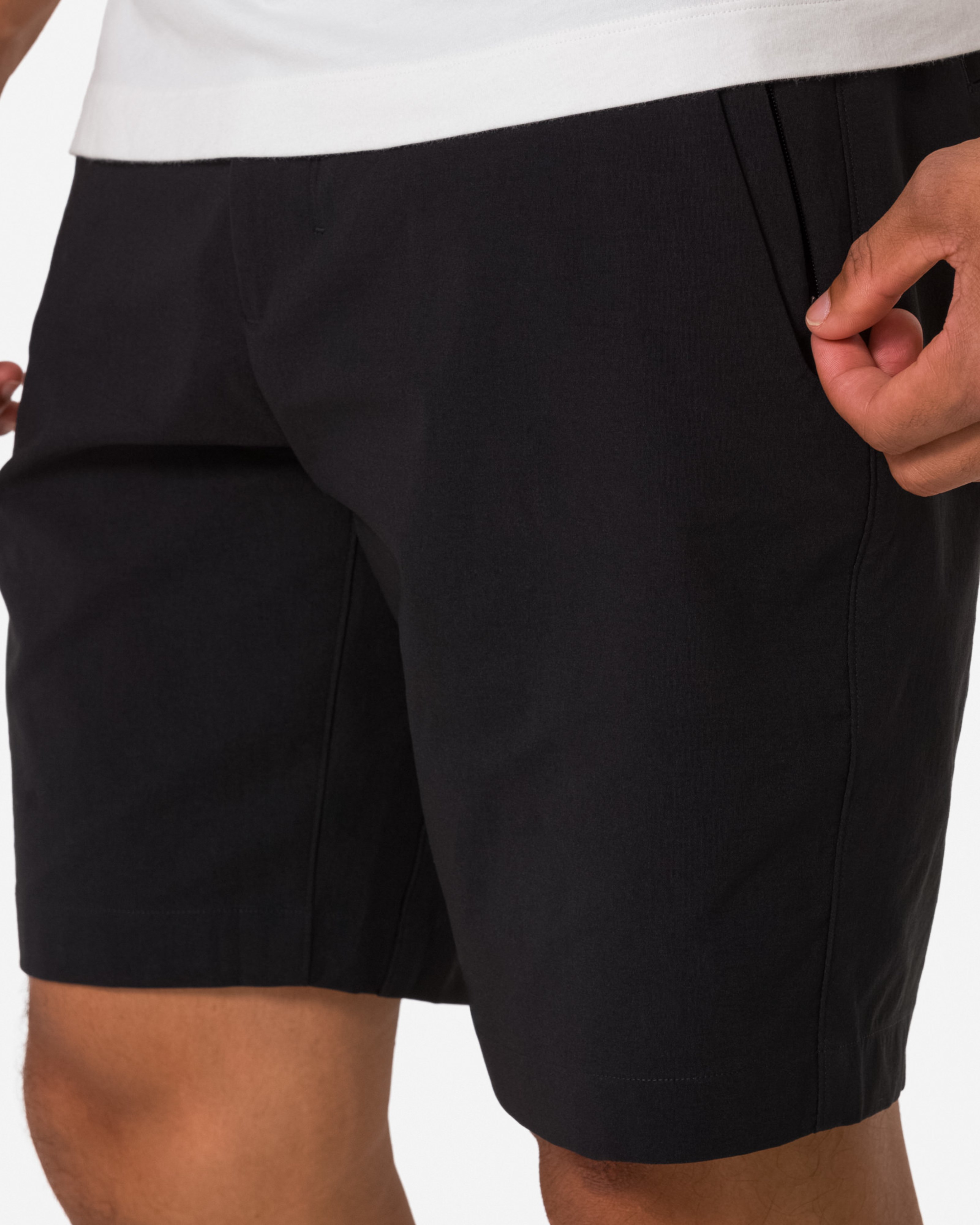 BQU01XX_BBA_Mens-Tech-Chino-