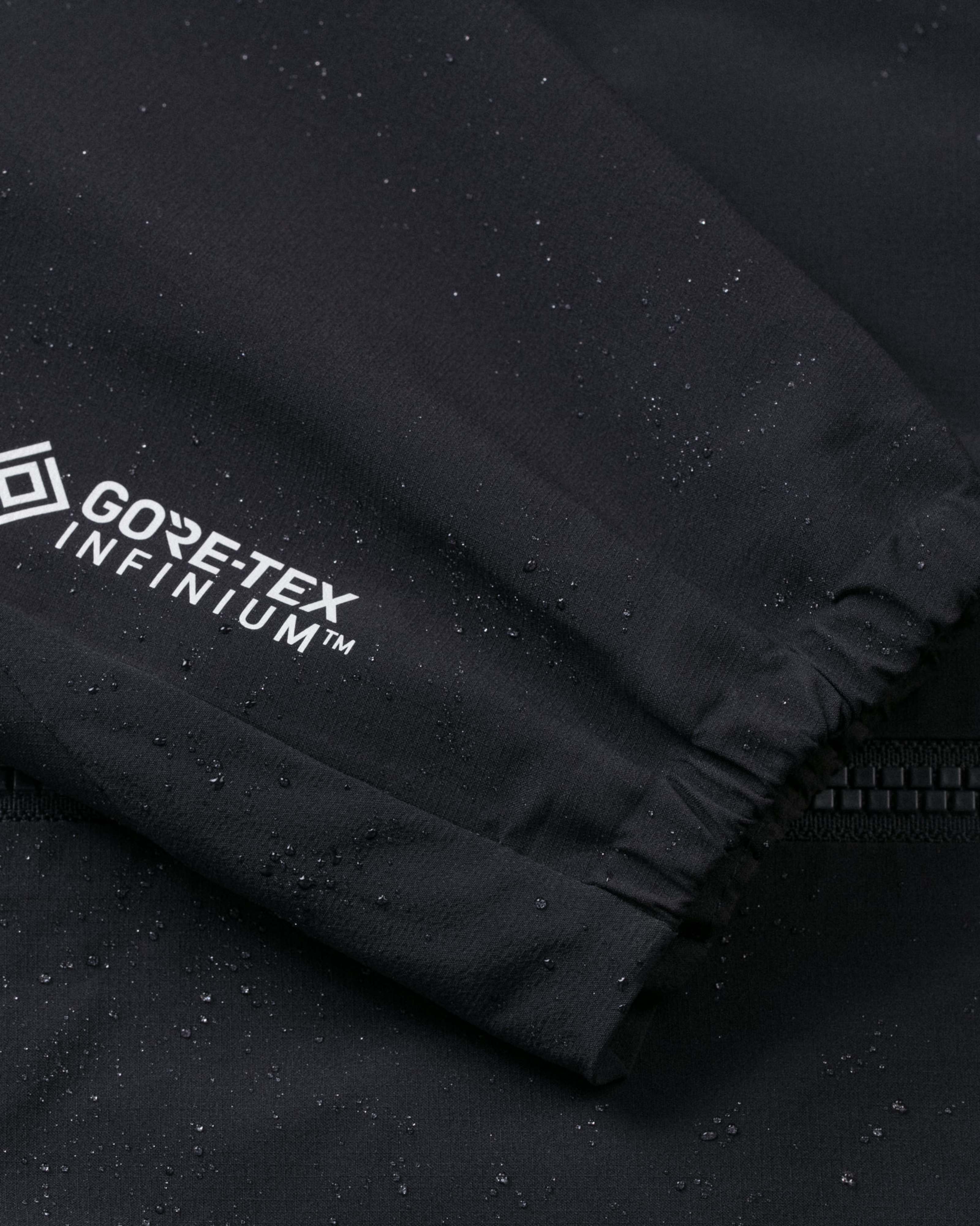 SHE01XX_AMC_Trail-GORE-TEX-
