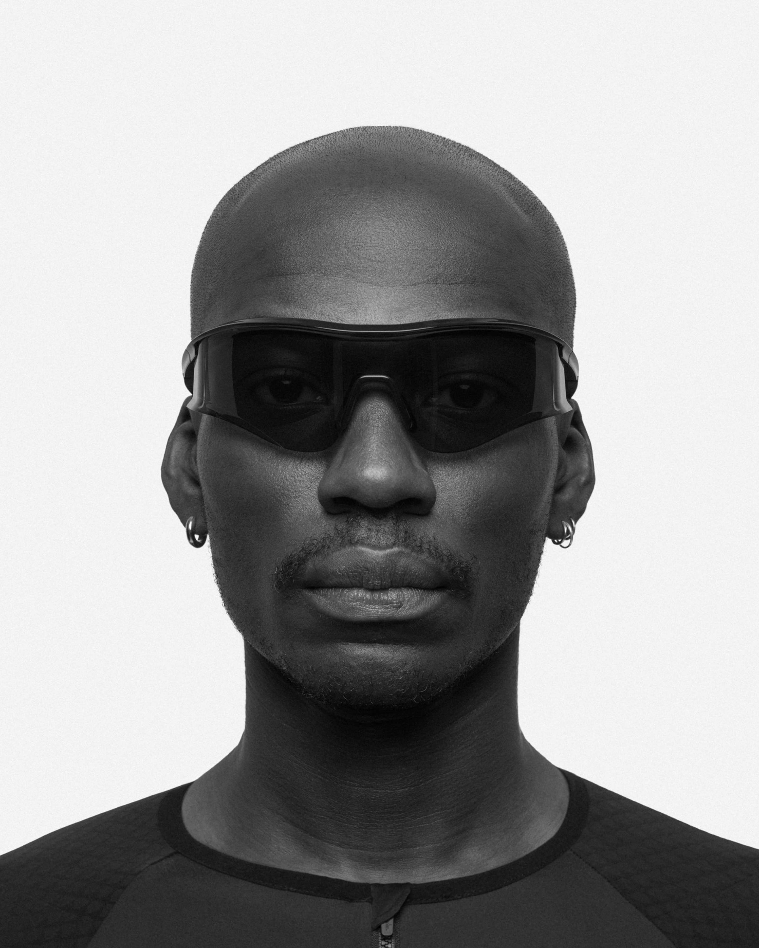 BMQ01XX_SMK_Rapha-Reis-Glasses