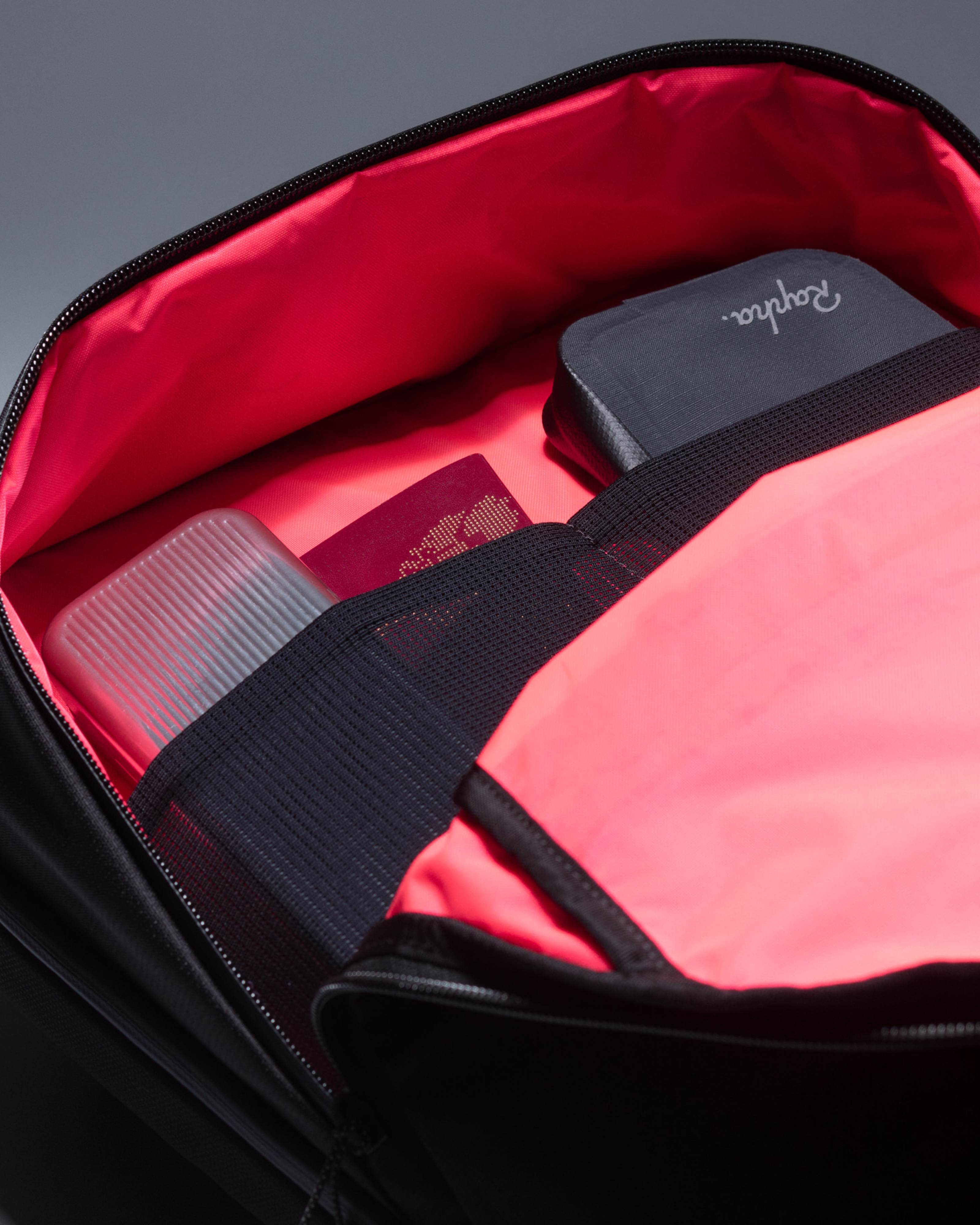 ドメスティーク バックパック (16L) | Rapha