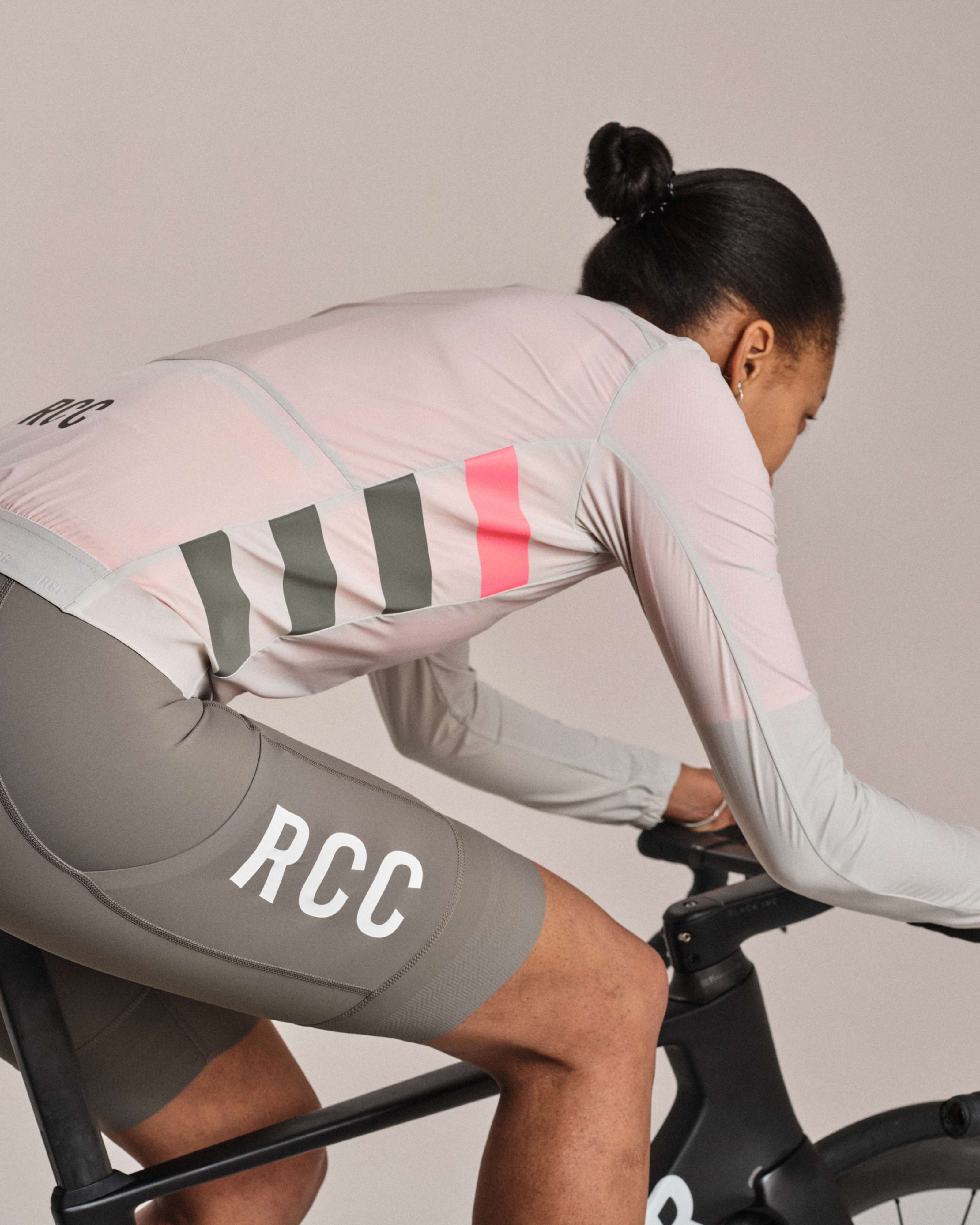 Women's RCC Pro Team Lightweight Wind Jacket | Rapha