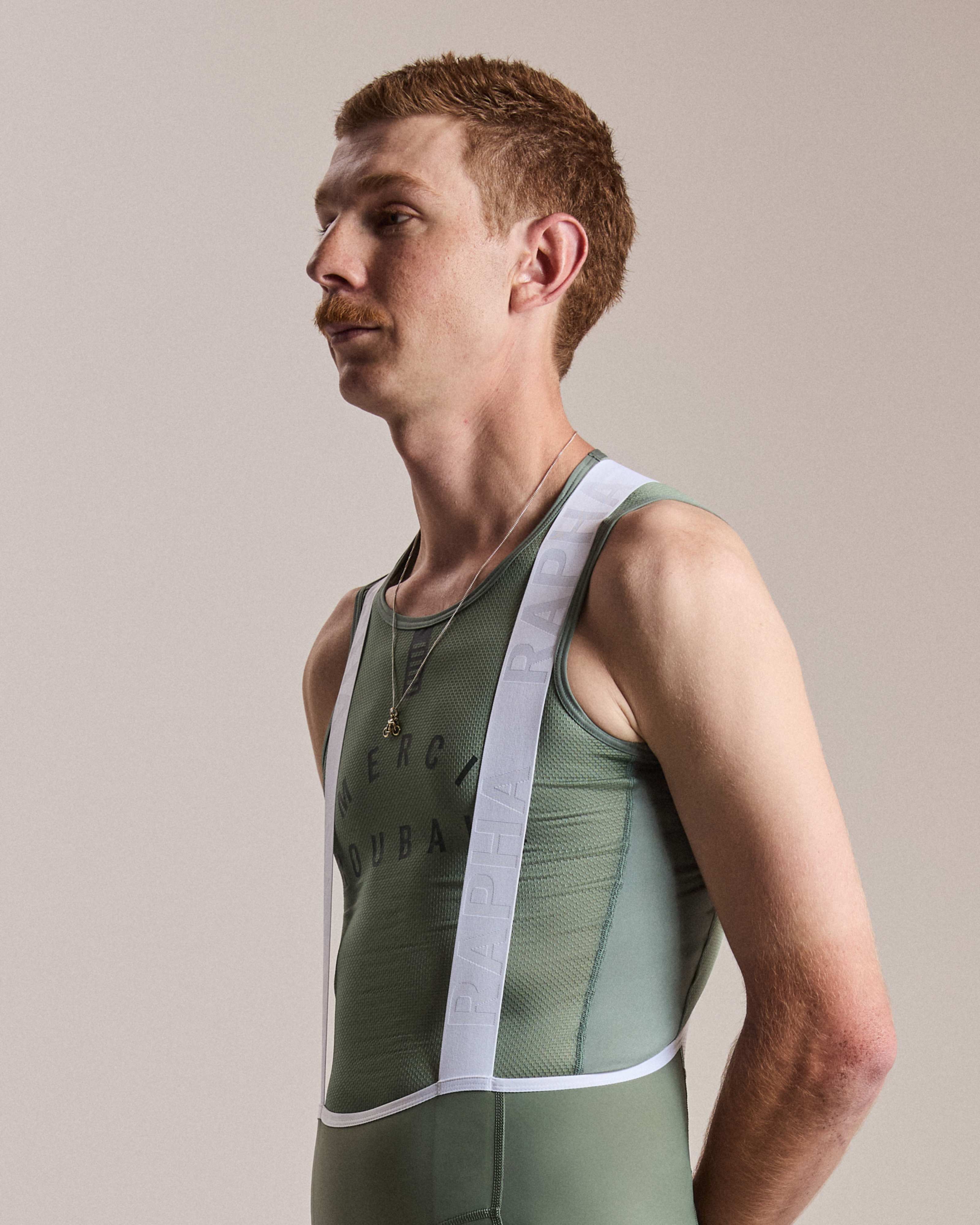 メンズ プロチーム スリーブレス レース ベースレイヤー | Rapha