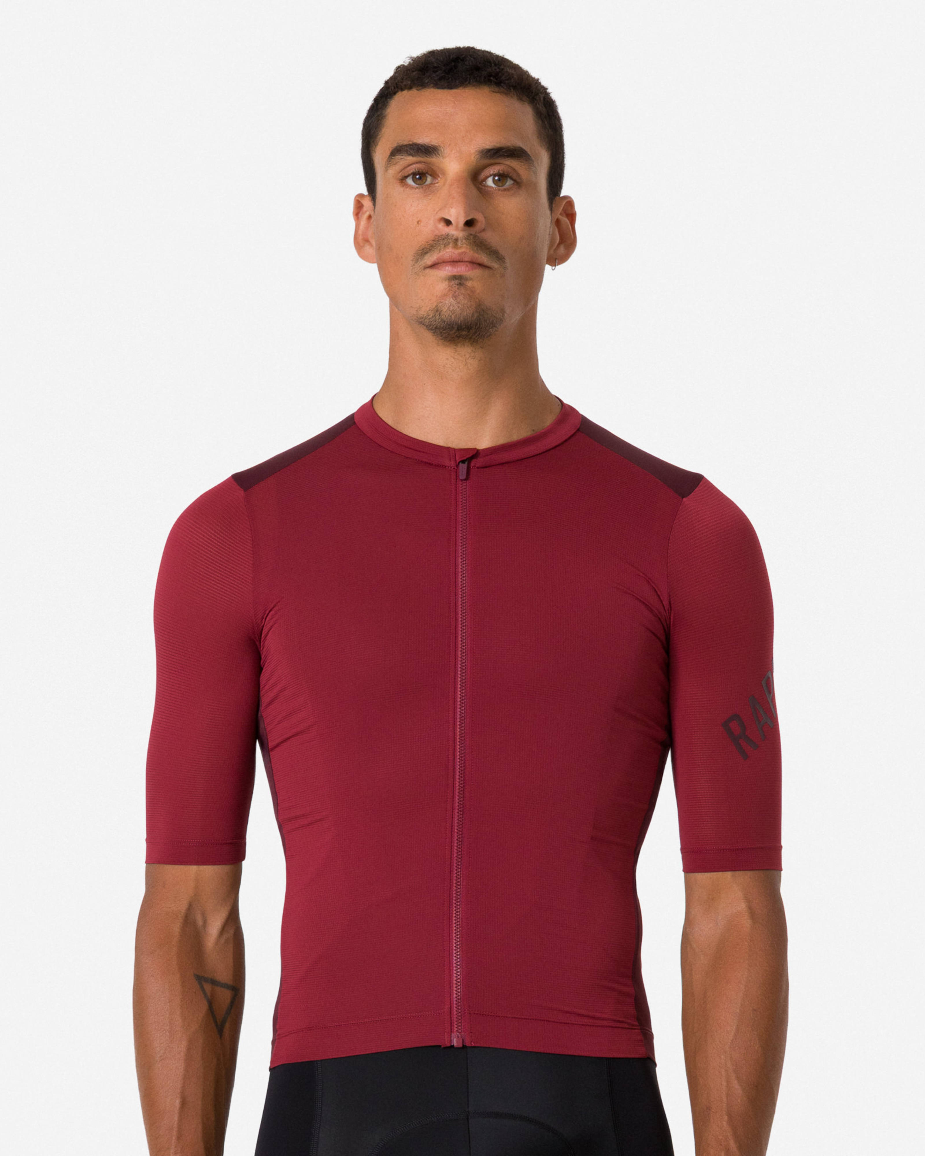 BEY01XX_COP_Mens-PT-Training-