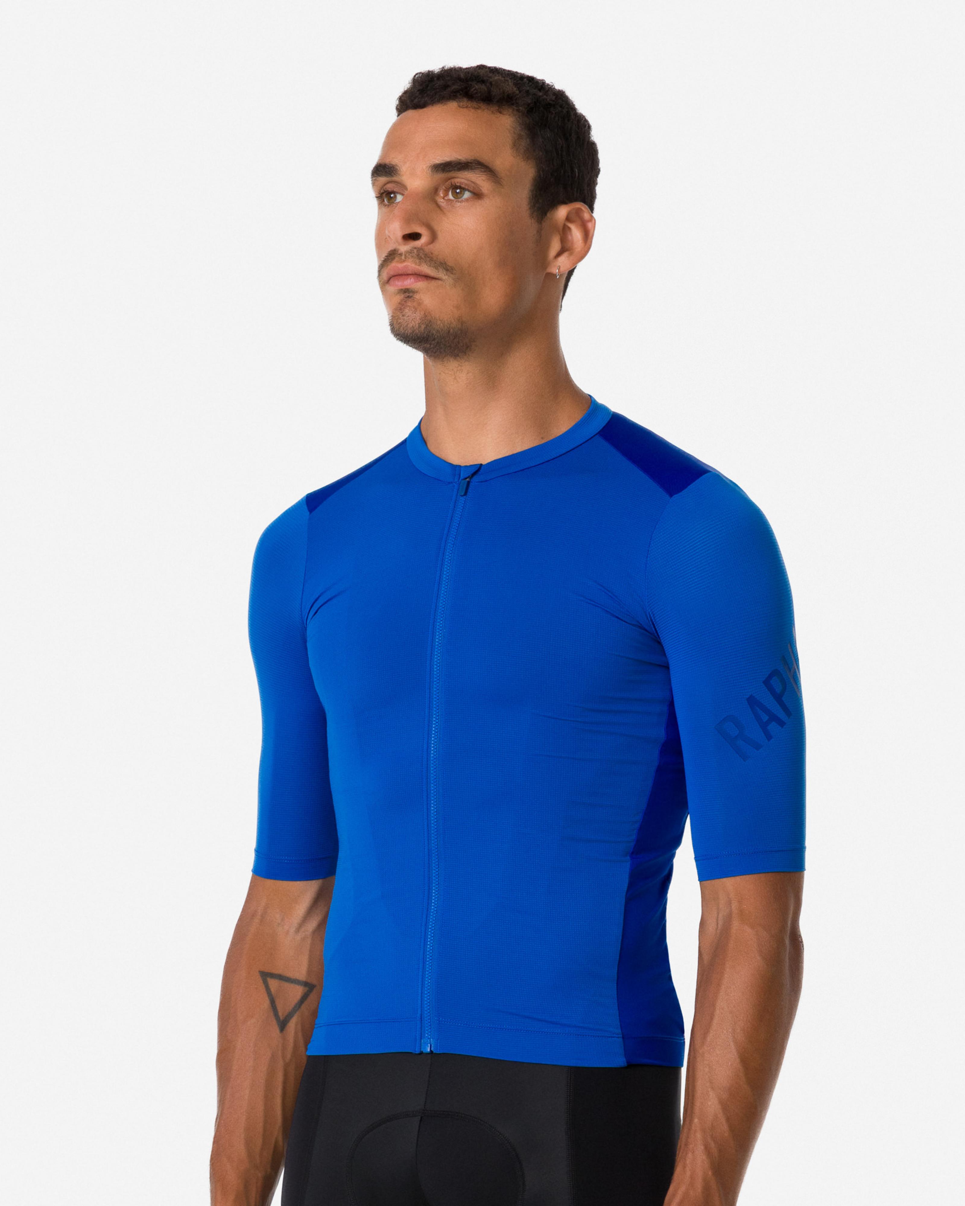 BEY01XX_BOU_Mens-PT-Training-