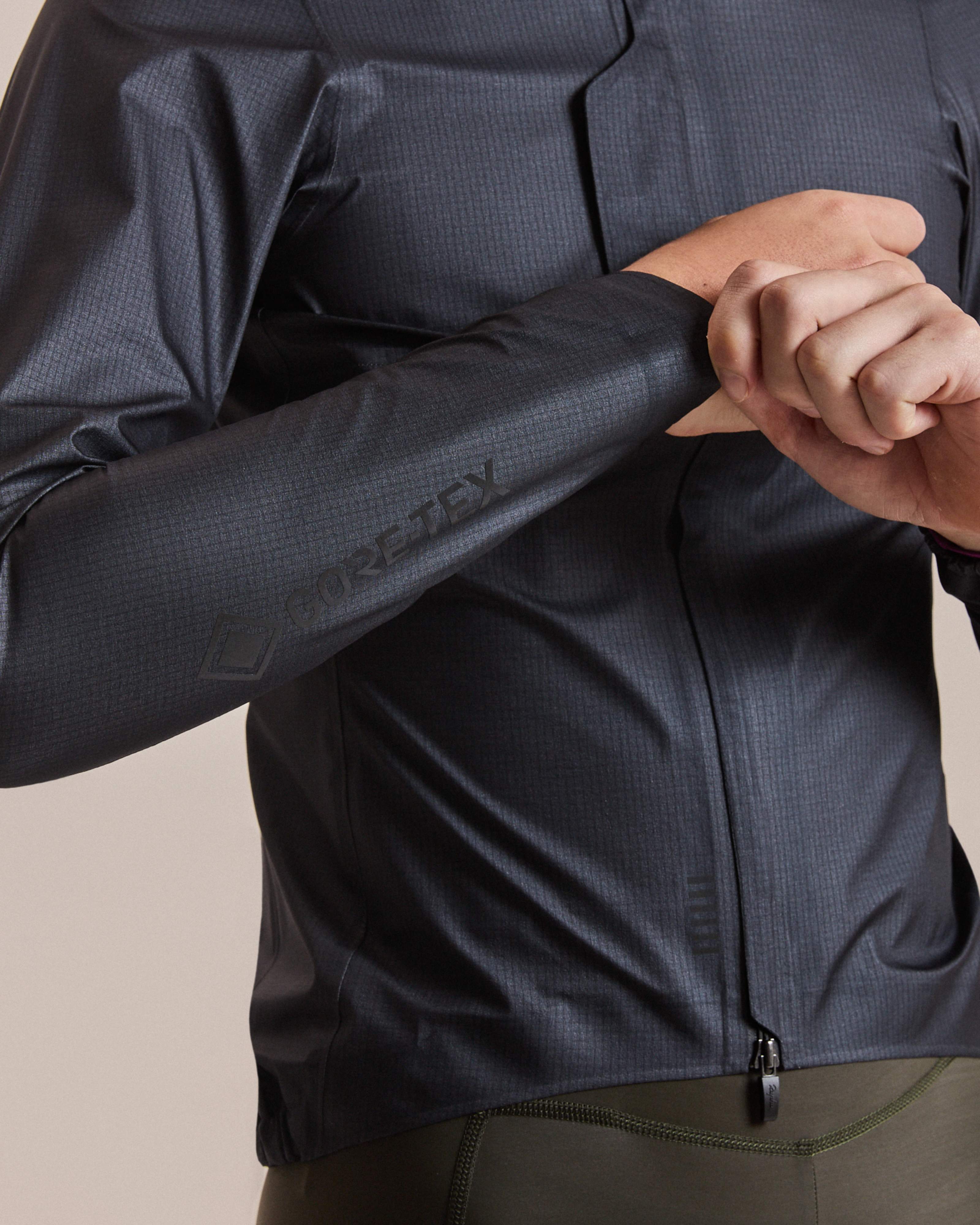 Women's Pro Team Gore-Tex LW Rain Jacket II | Rapha