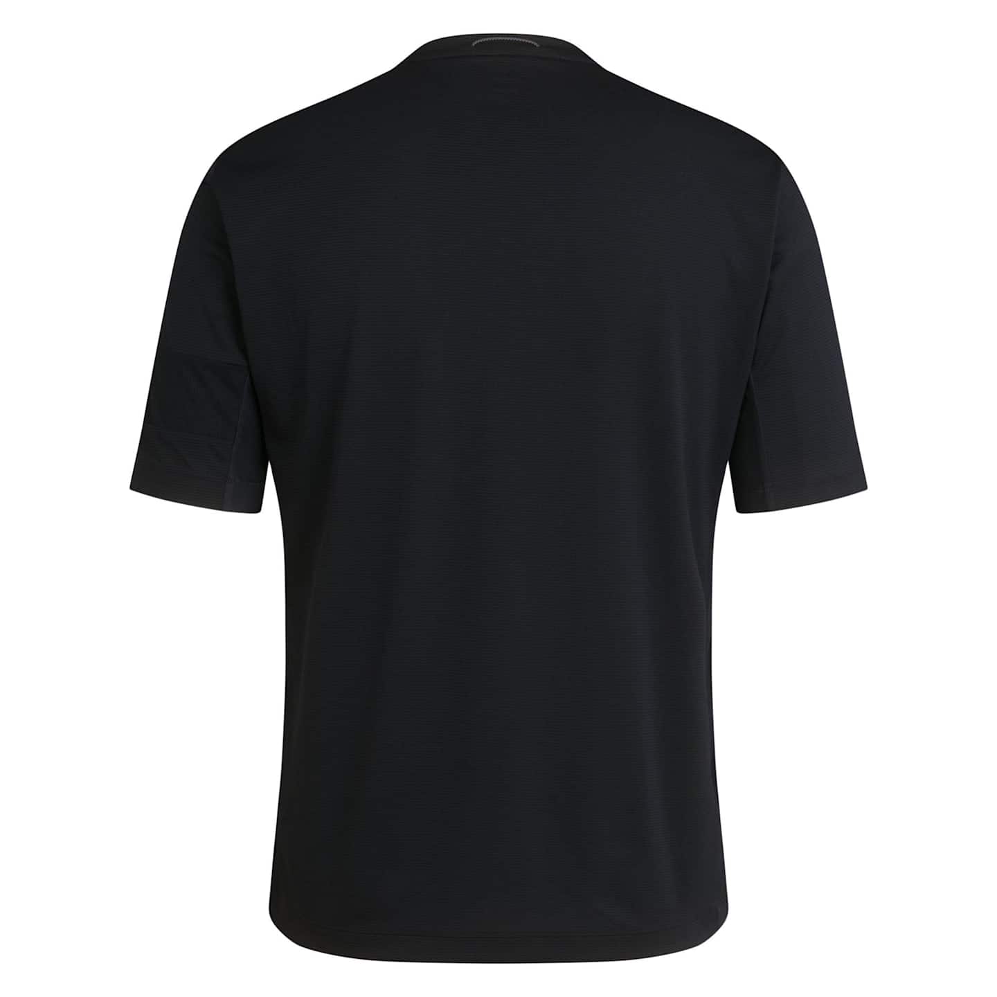 BET02XX_BCB_Mens-Explore-