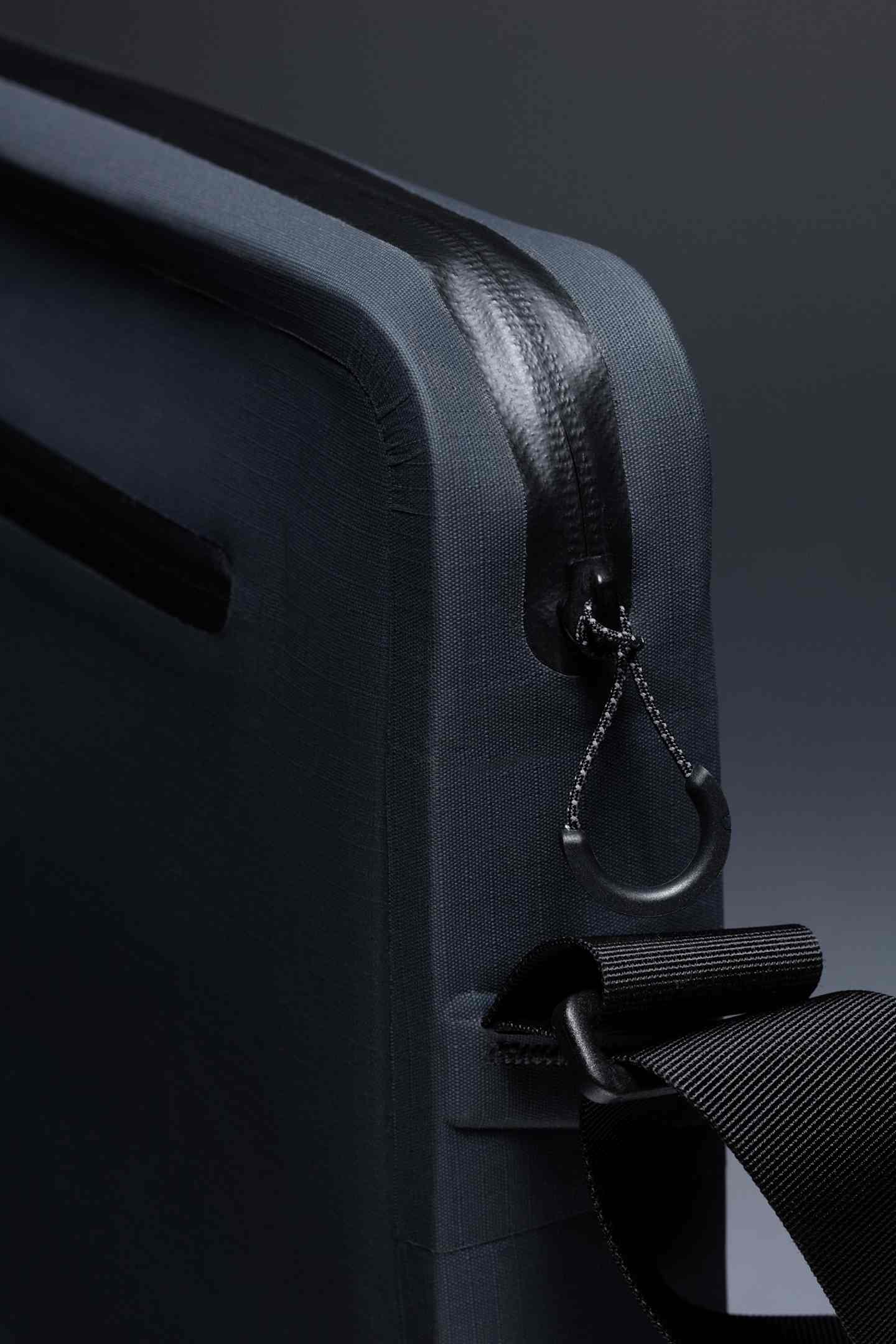 BKO04XX_welded-