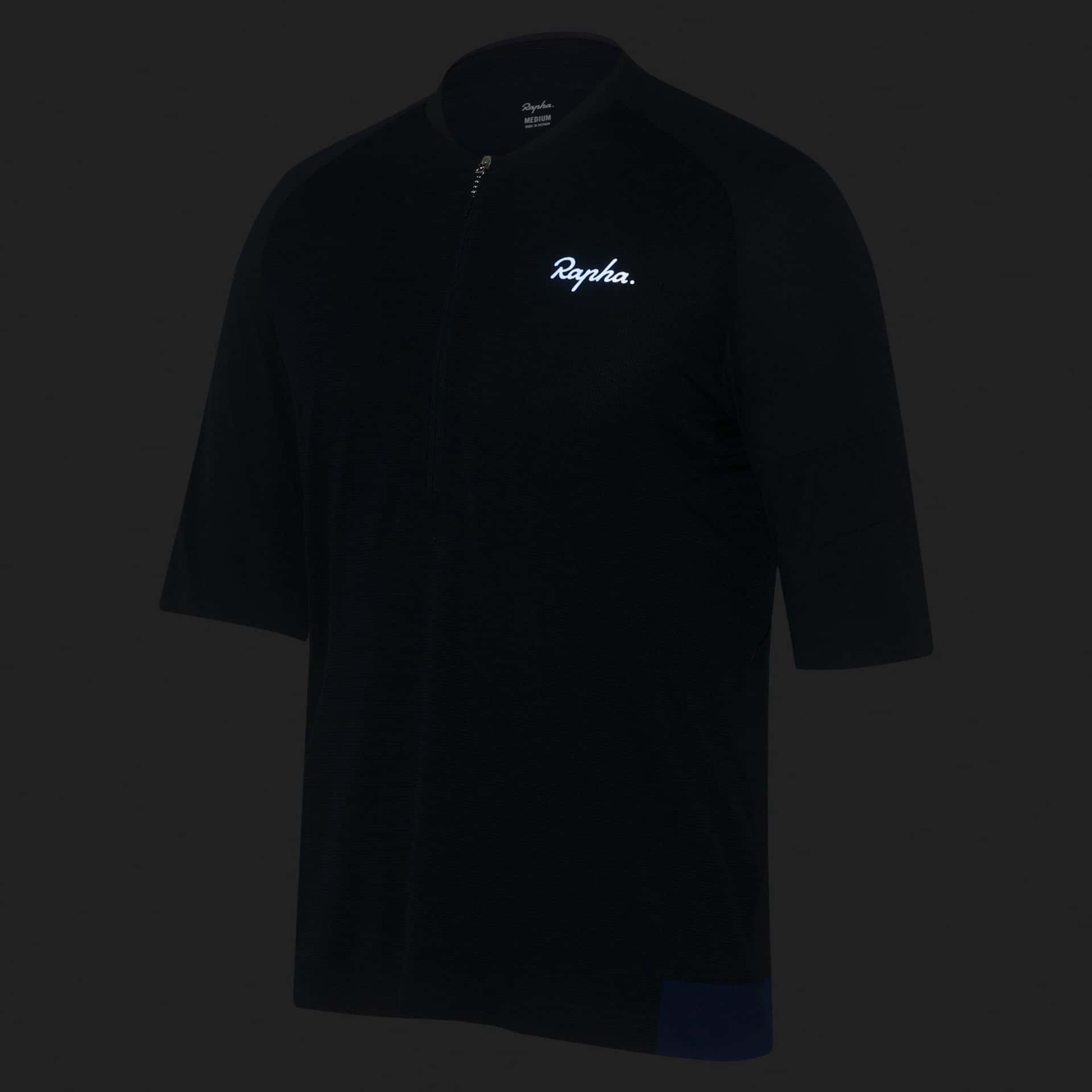 Rapha xs メンズ エクスプロア ジップネック テクニカル Tシャツ 通気性に優れる軽量生地に加え、さらに通気量を増やすための