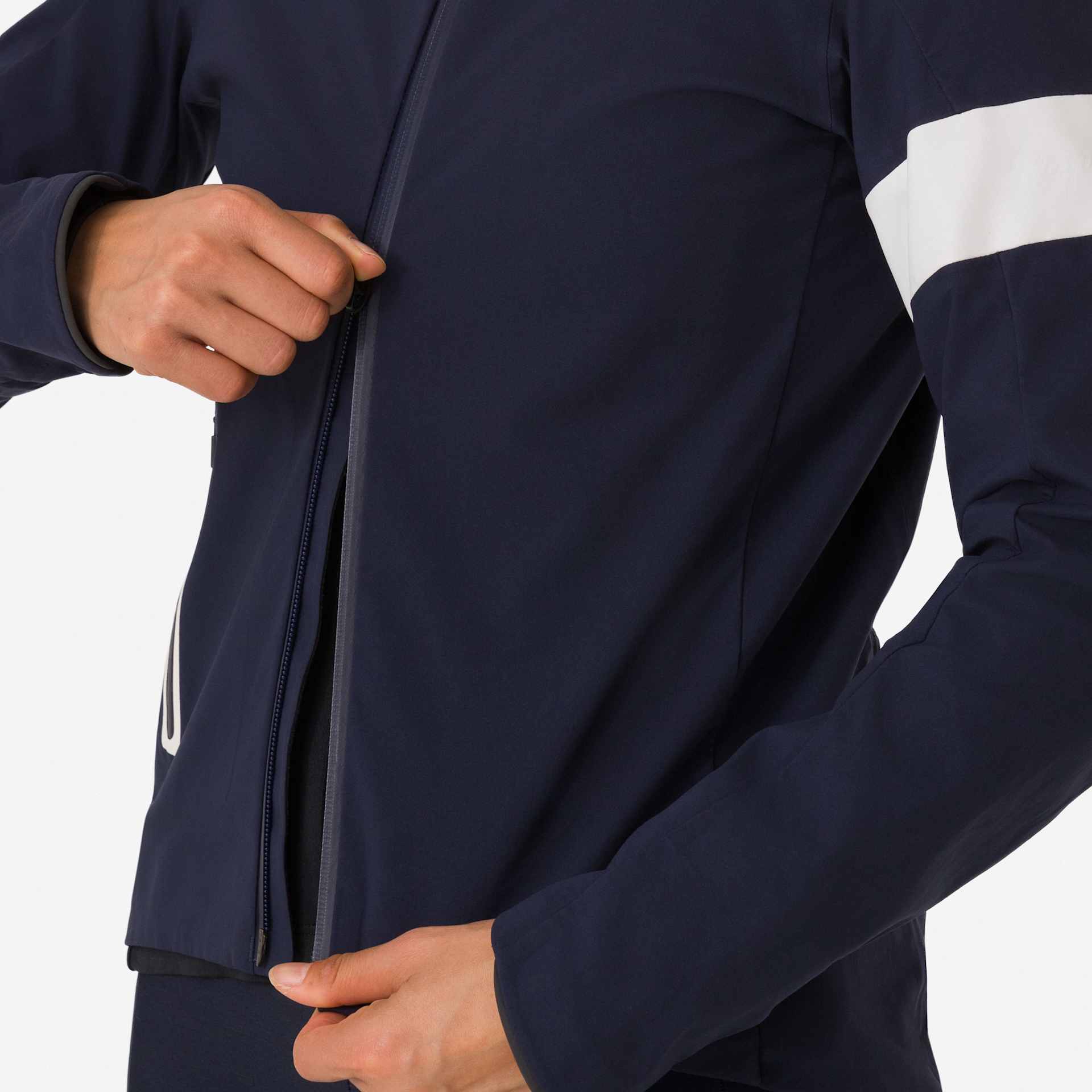WJA01XX_DNY_Womens-Classic-