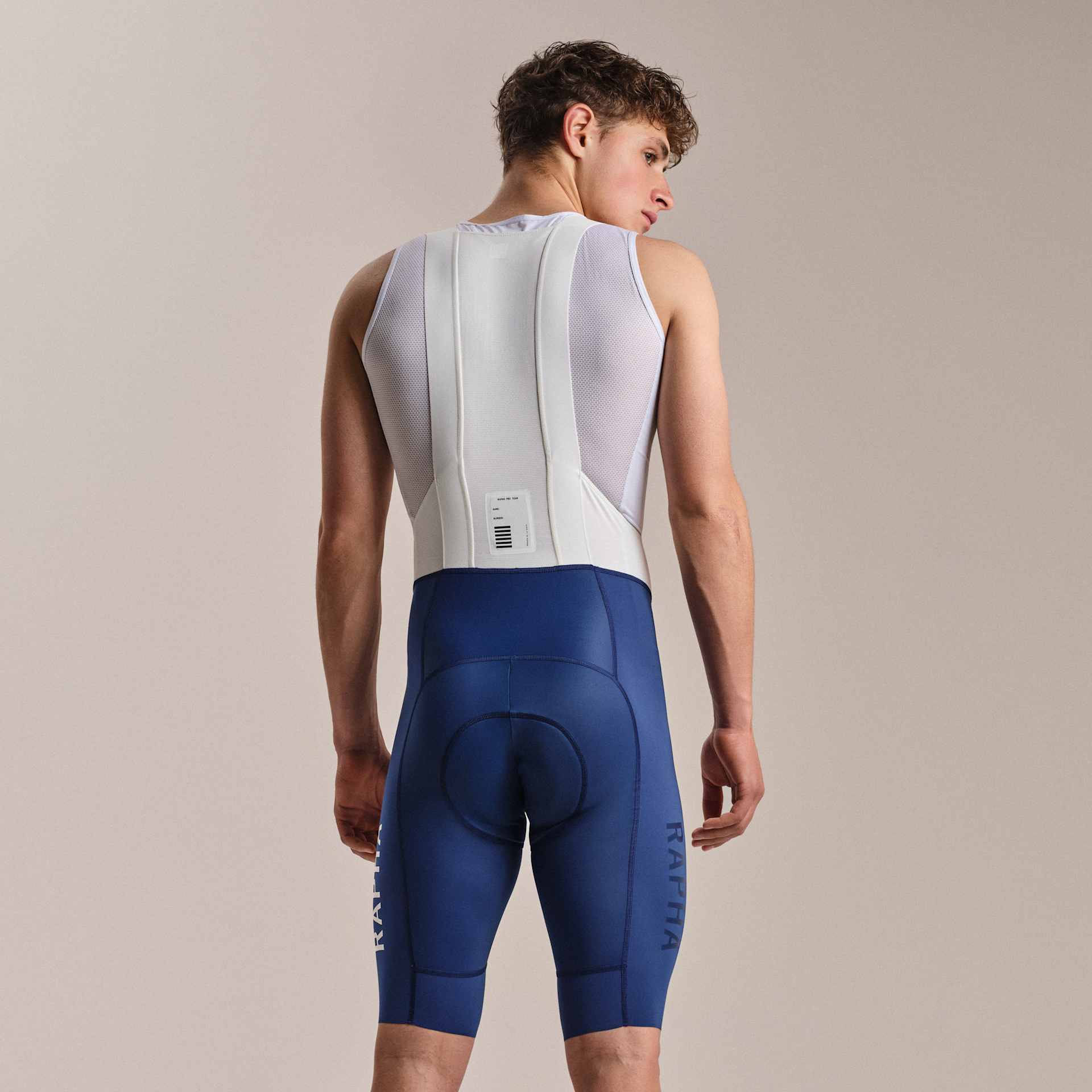 Rapha ラファPRO TEAM BIB SHORTS Mサイズ Men's Pro Team Bib Shorts III - Long | Rapha