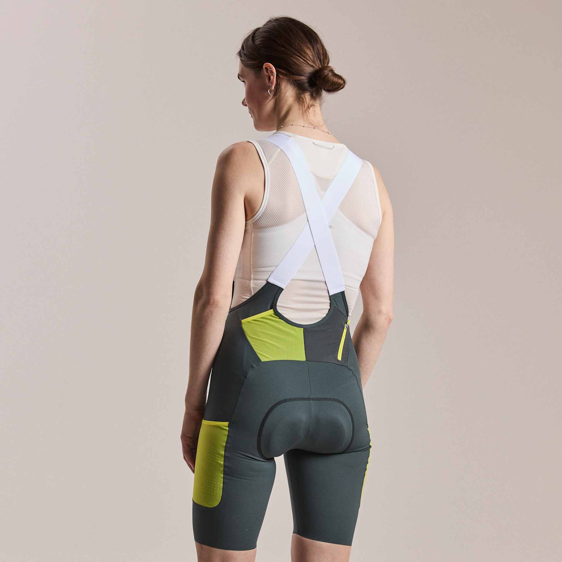 ウィメンズ ブルベ カーゴ ビブショーツ III | Rapha