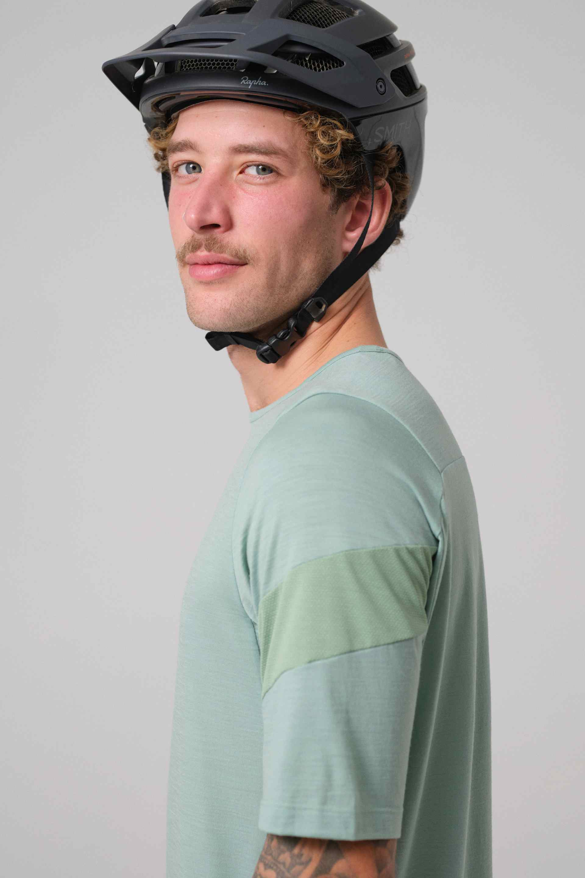 Rapha ラファ メンズ トレイル メリノ ショートスリーブ Tシャツ Men's Trail Merino Short Sleeve T-shirt | Rapha