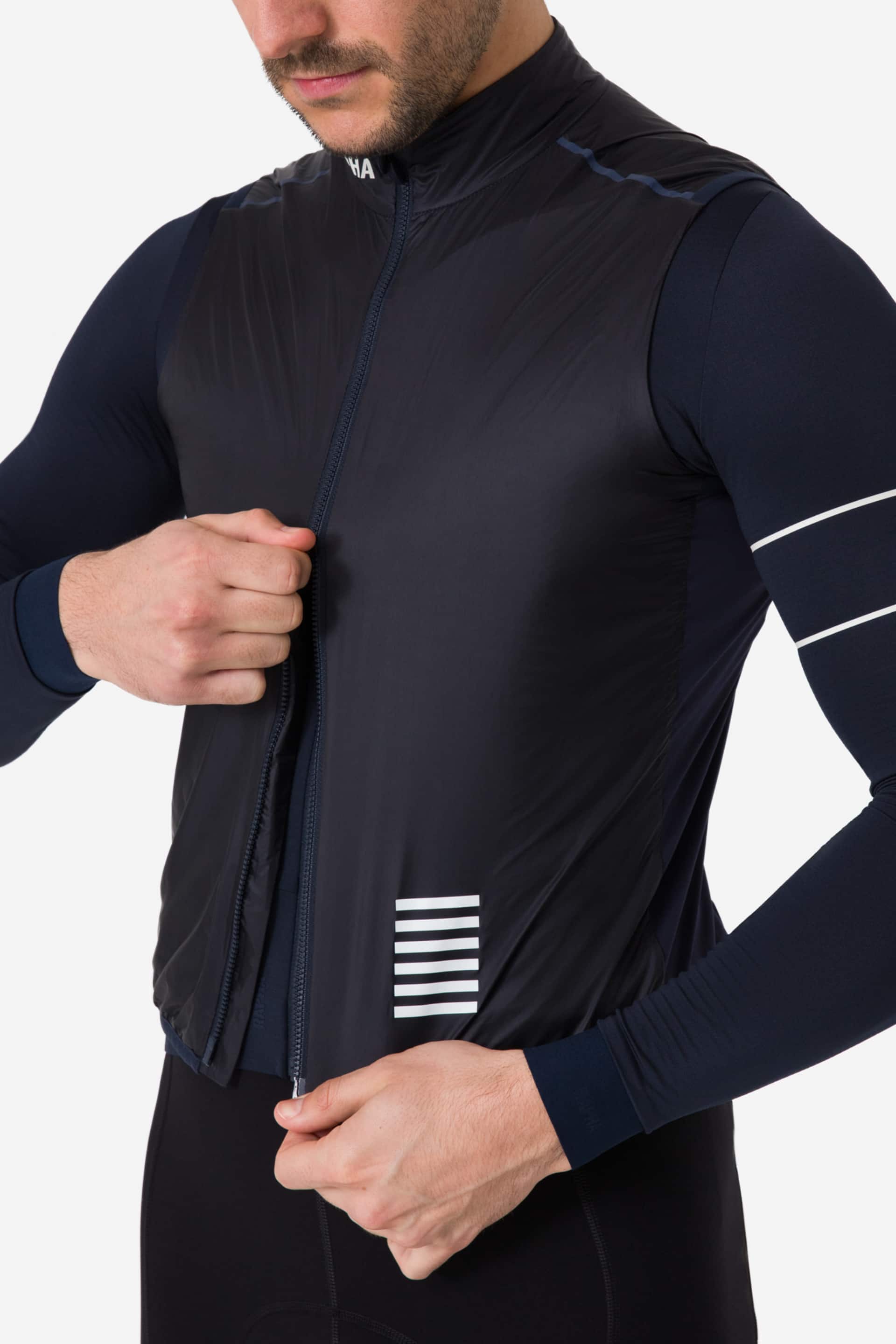 Rapha インサレーテッドジレSサイズ　ネイビー Rapha ラファ ベスト ジレ ネイビー Sサイズ（RAPHA 「ラファ