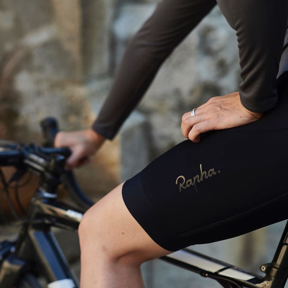 Women\'s Core Shorts | Rapha Essential Cycling Shorts | Rapha | Fahrradhosen