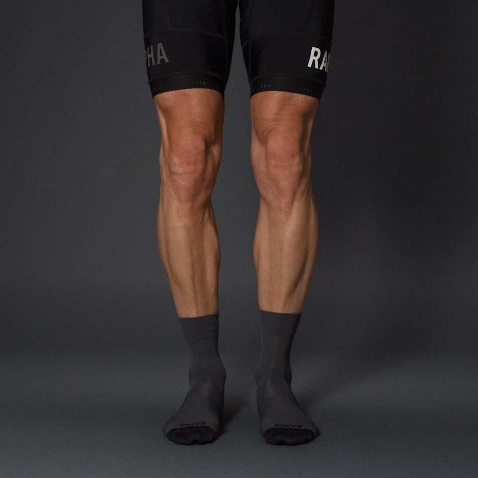 Men's Pro Team Socks - Regular, Rapha Race Fit Socks For Fair Weather