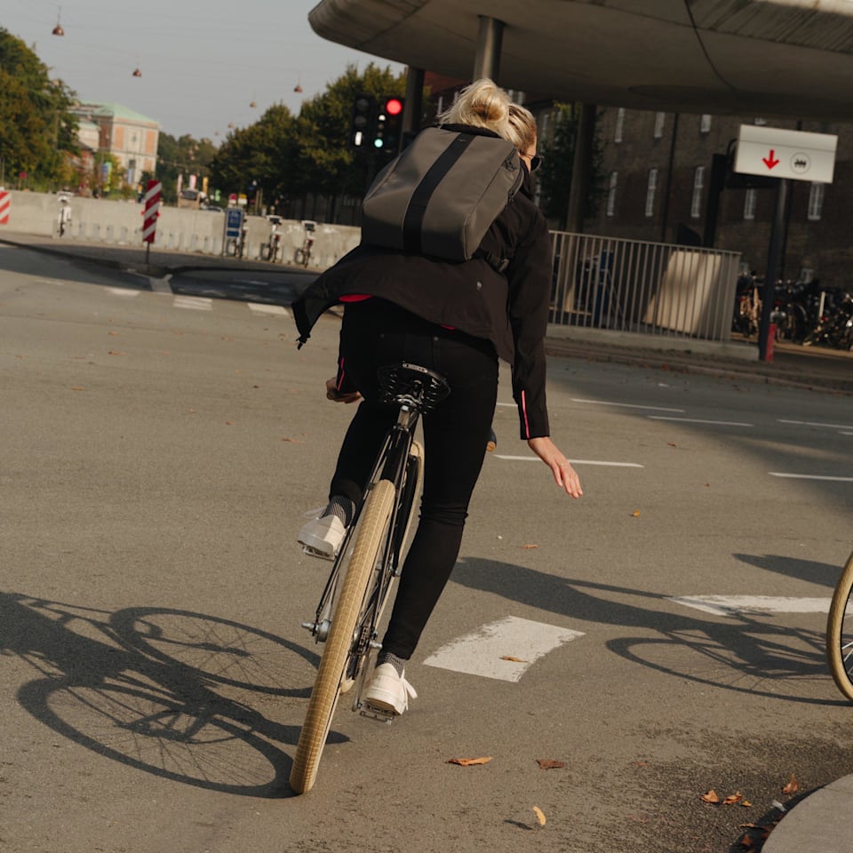 Rapha cycling backpack 2025