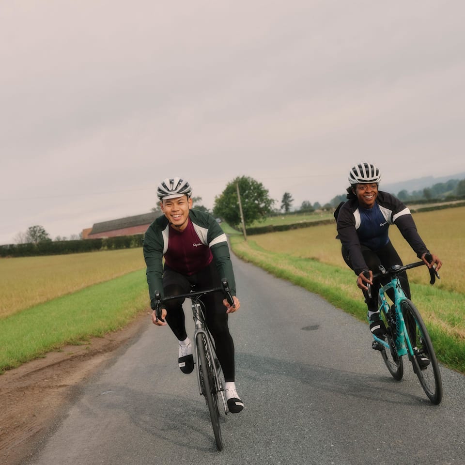 ロードバイクRapha ラファ メンズ コア レインジャケット II / ネイビー