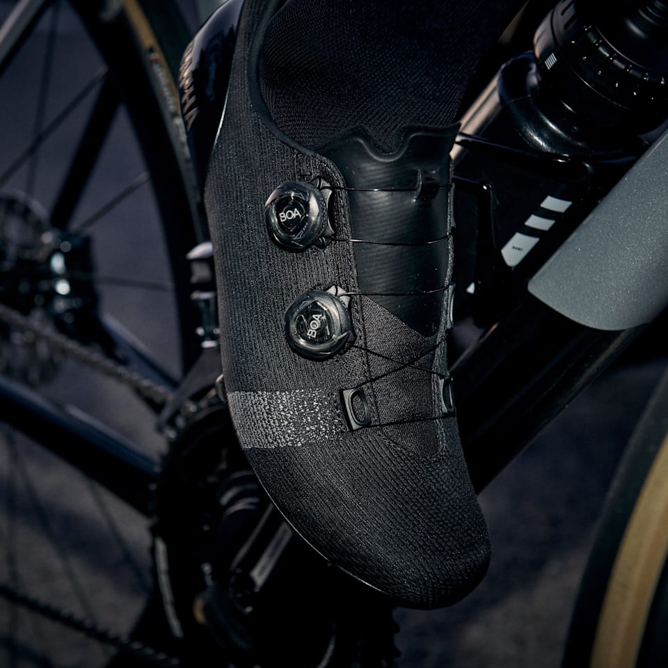 Pro Team Shoes | The Most Comfortable Cycling Shoes | Rapha