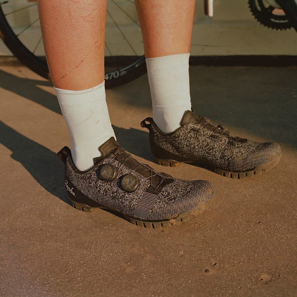 Explore Powerweave Shoe Unisex Road Cycling Shoes Rapha