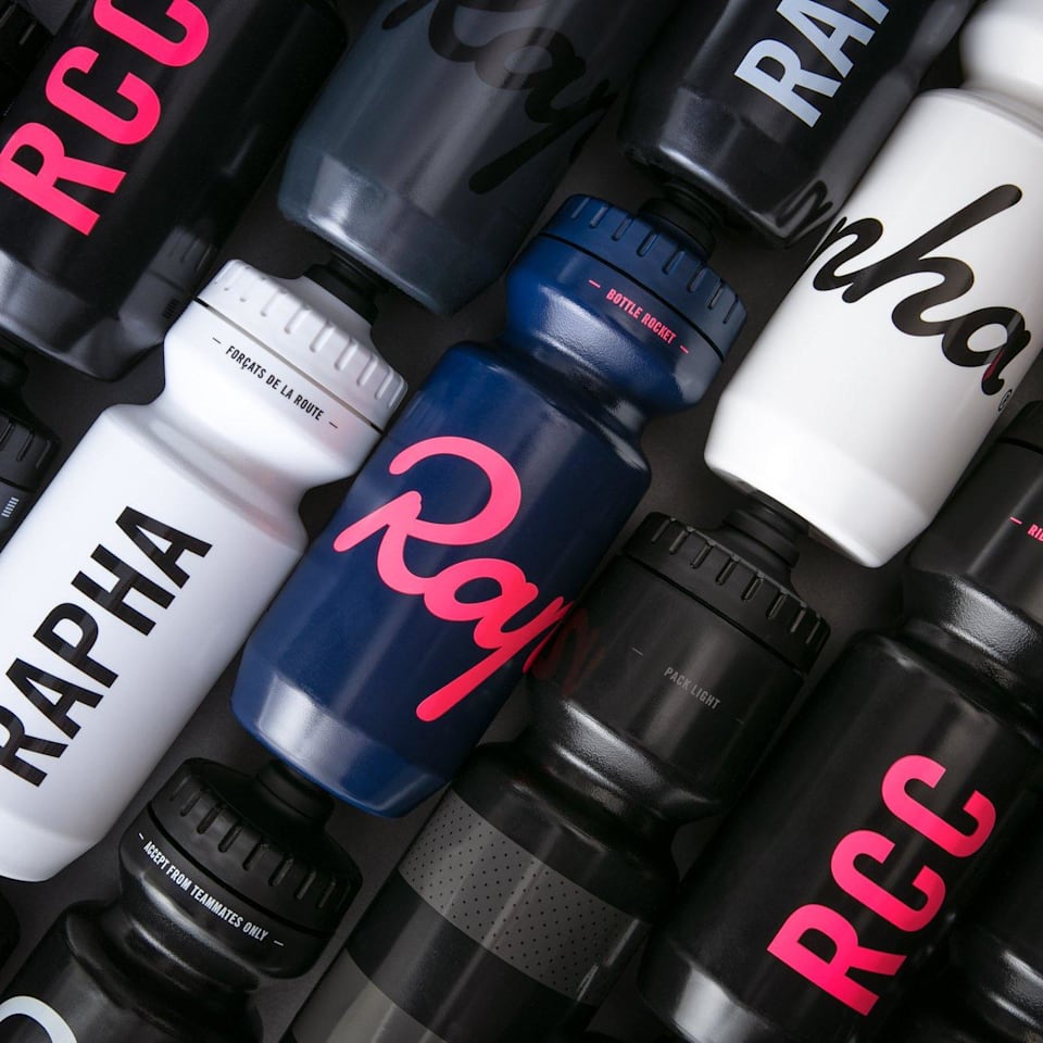 Rapha Water Bottle - Large, Bidón clásico de ciclismo grande para todas  tus rutas