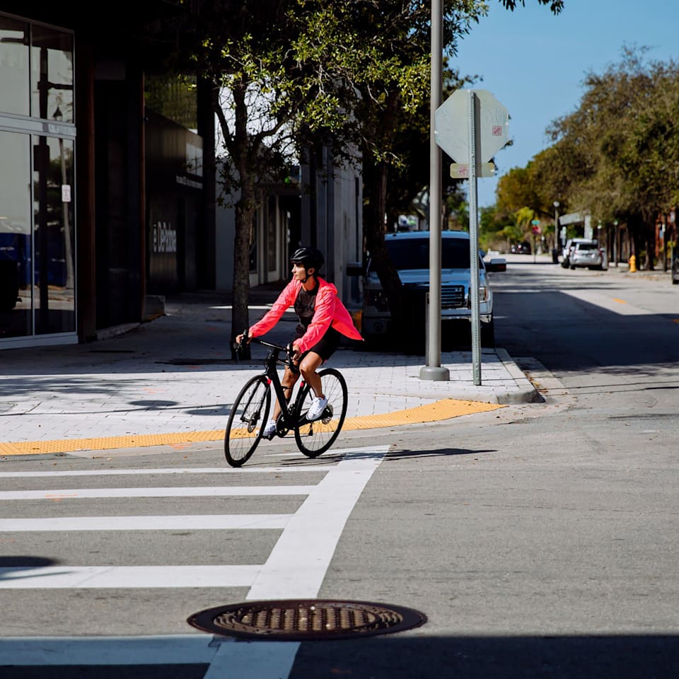 Women's Commuter Lightweight Cycling Jacket