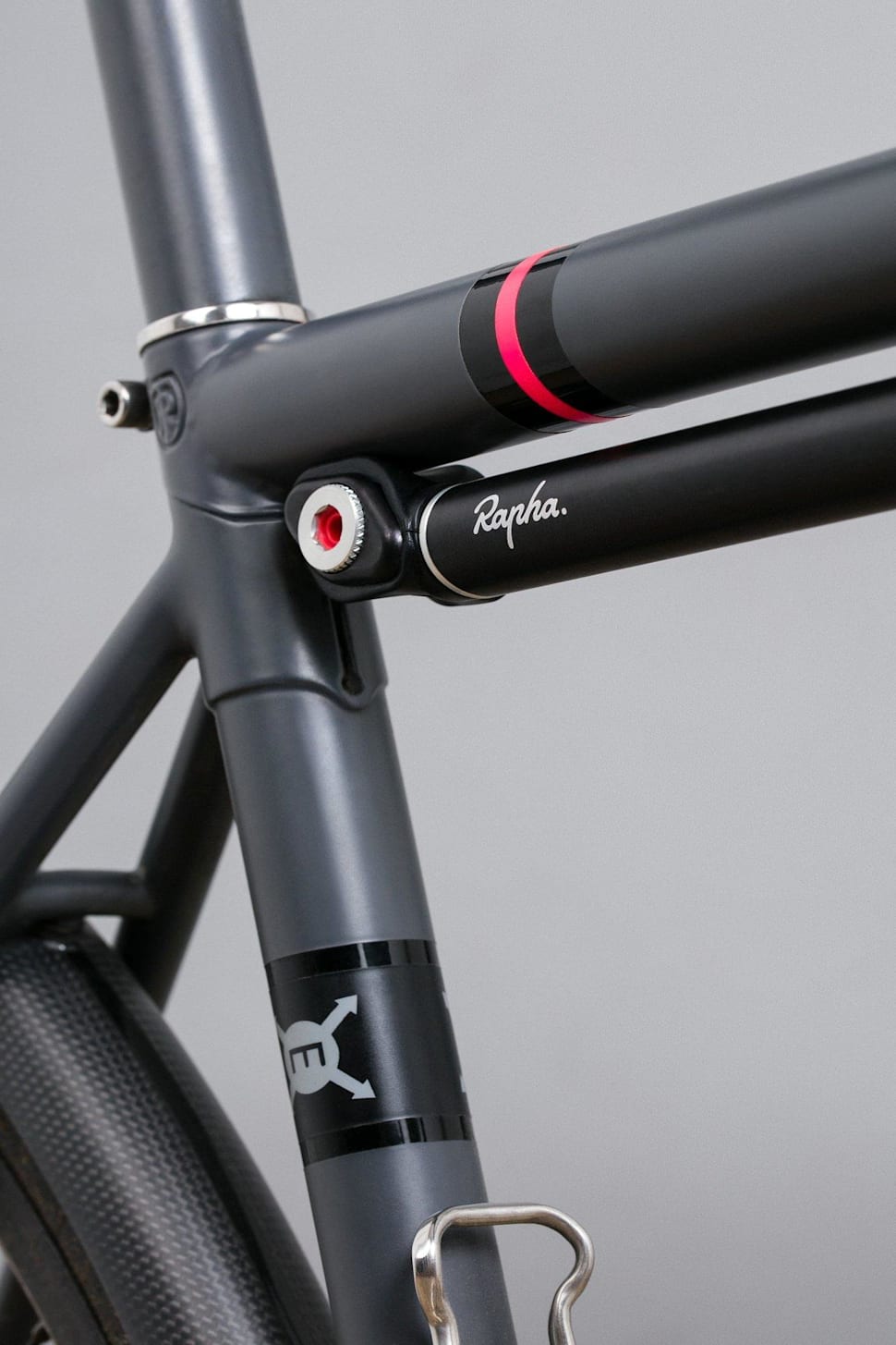 Frame pump top road bike