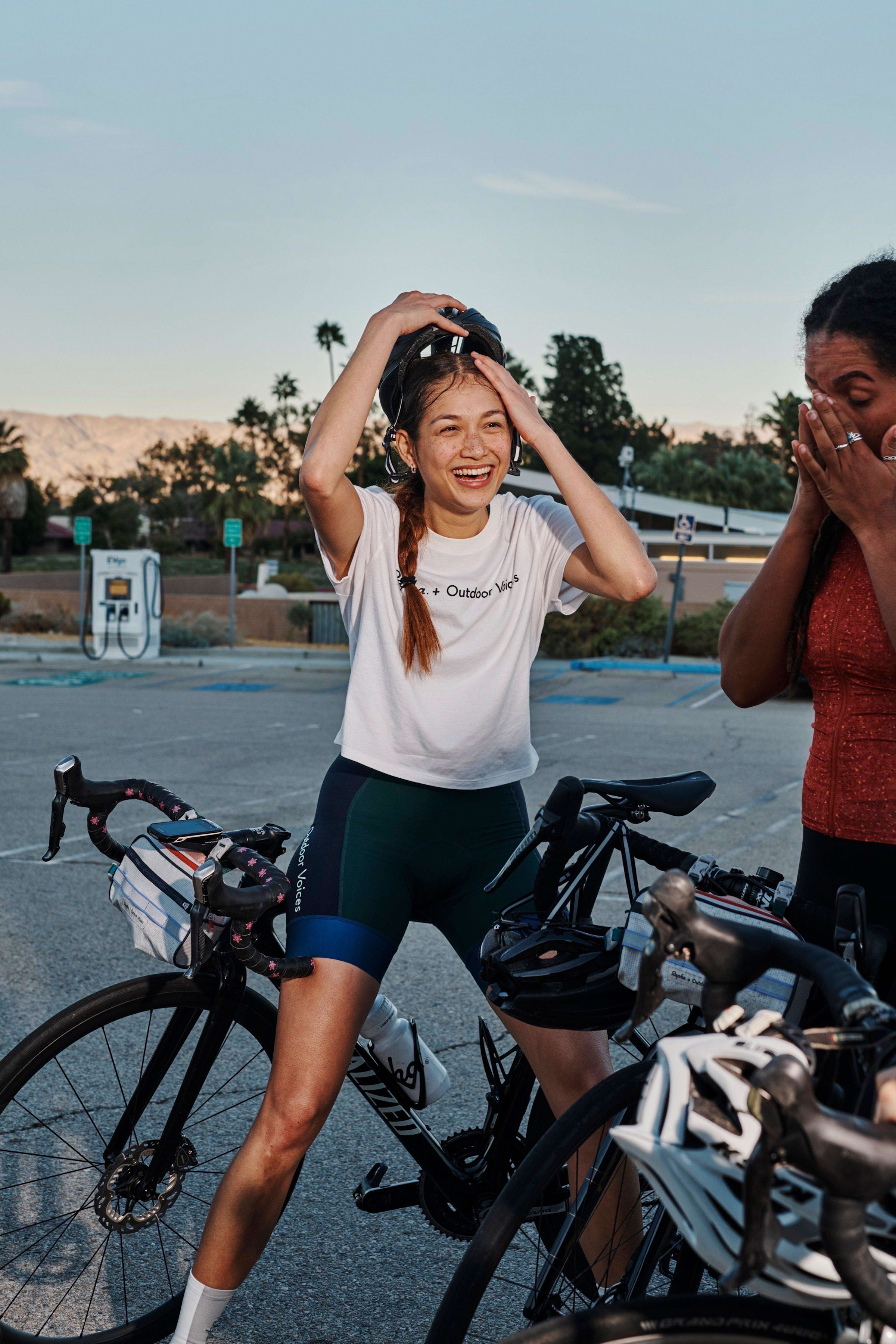 Oversized Blazer x Sports Bra x Bike Shorts  Oversized blazer, White  blazer, Bike shorts