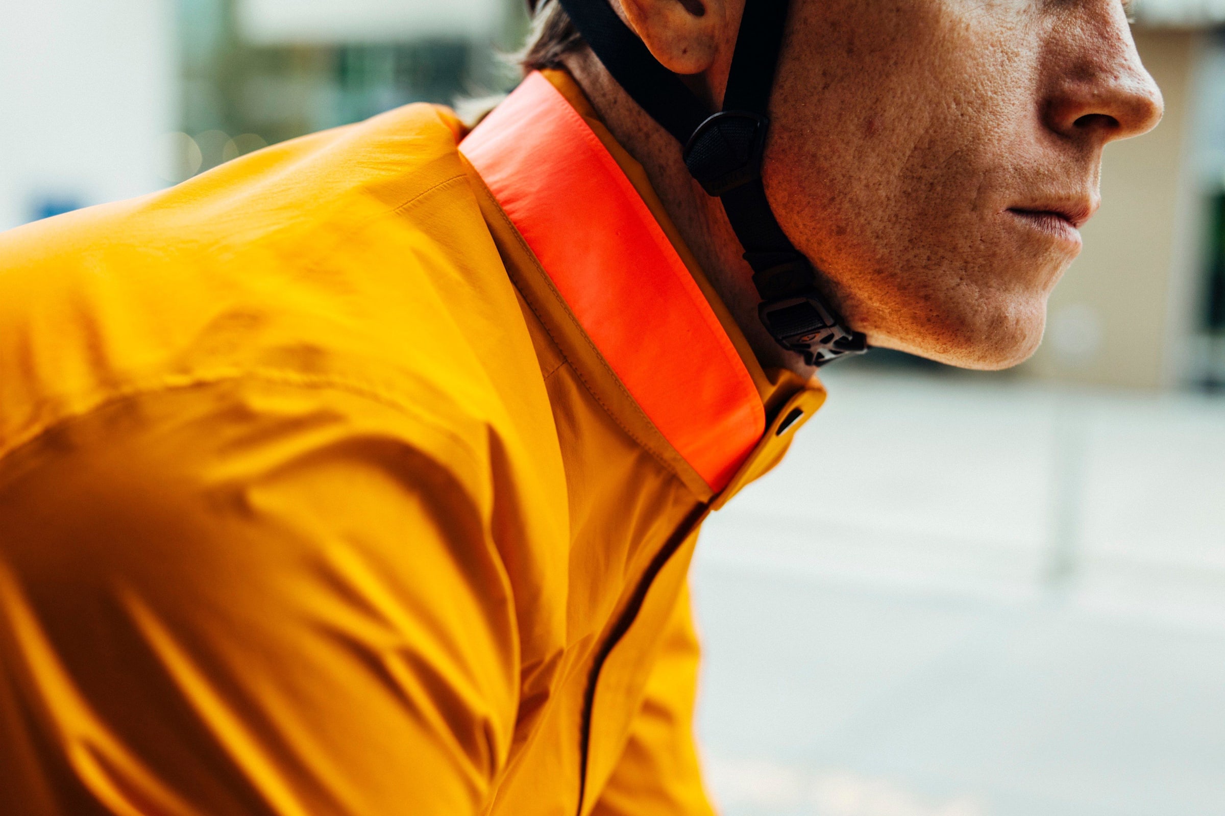 Rapha hi vis jacket 2025